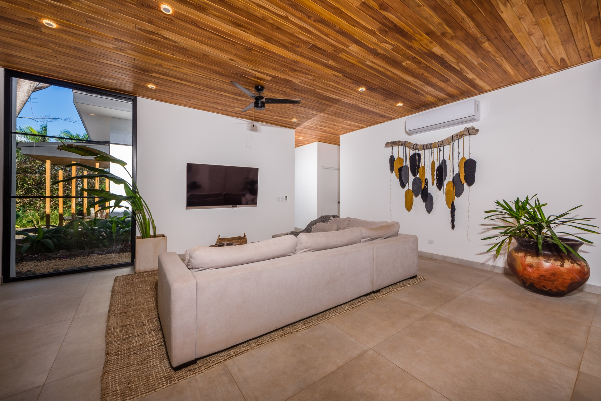 4 bed Single Family Homes For Sale in Tamarindo, Guanacaste - thumb 3