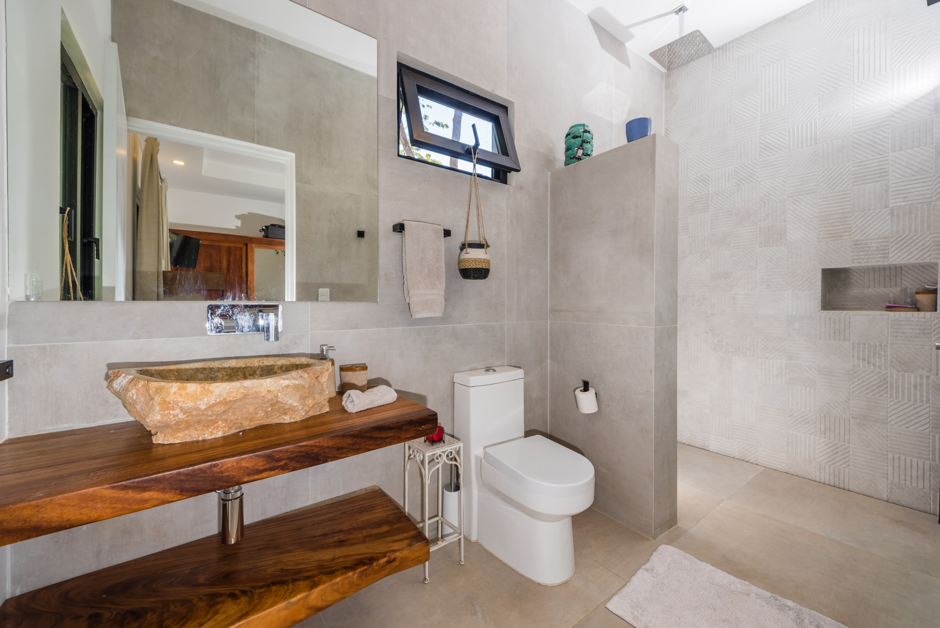 4 bed Single Family Homes For Sale in Tamarindo, Guanacaste - thumb 14