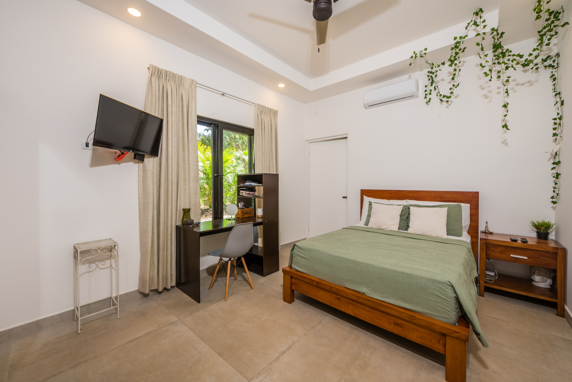 4 bed Single Family Homes For Sale in Tamarindo, Guanacaste - thumb 12