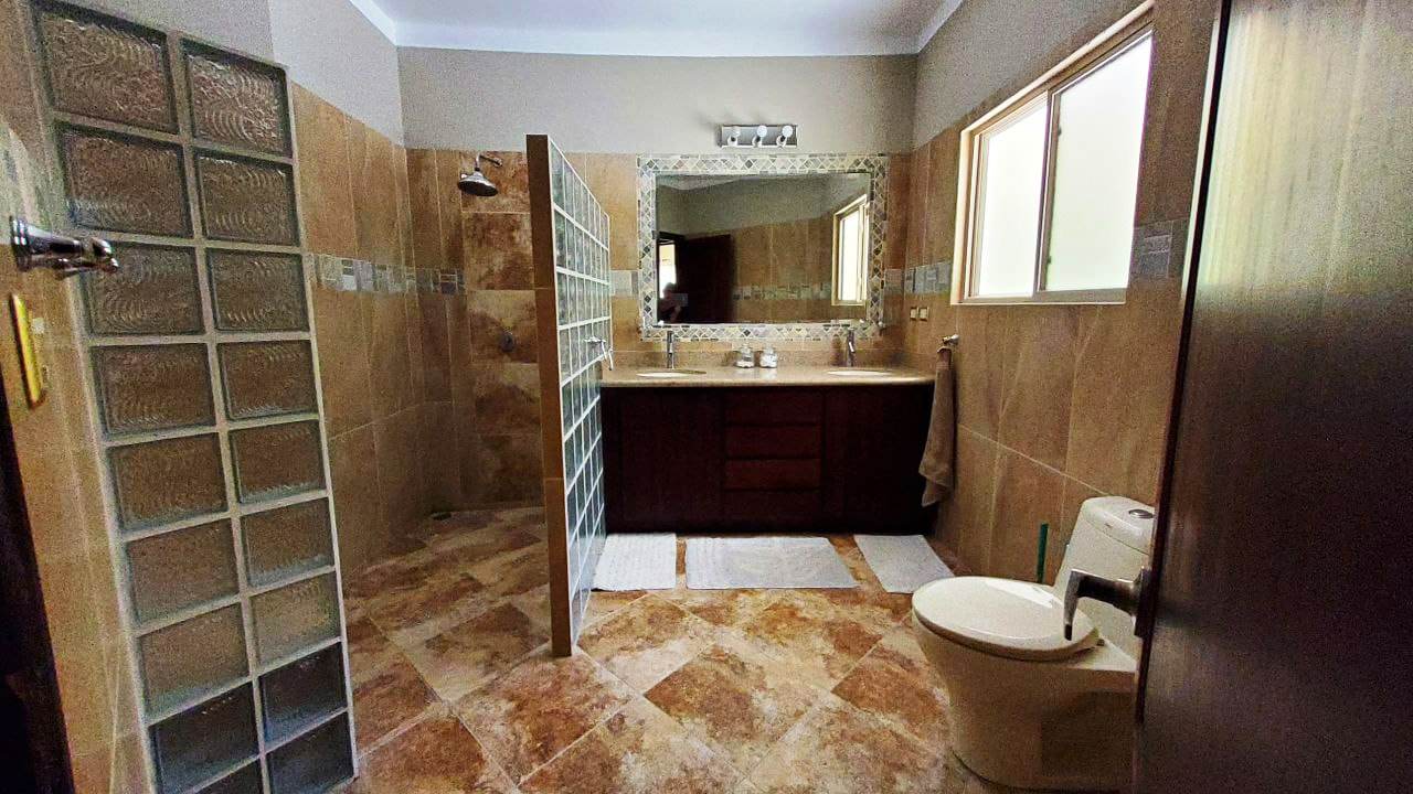 3 bed Single Family Homes For Sale in Playa Naranjo, Puntarenas - thumb 12