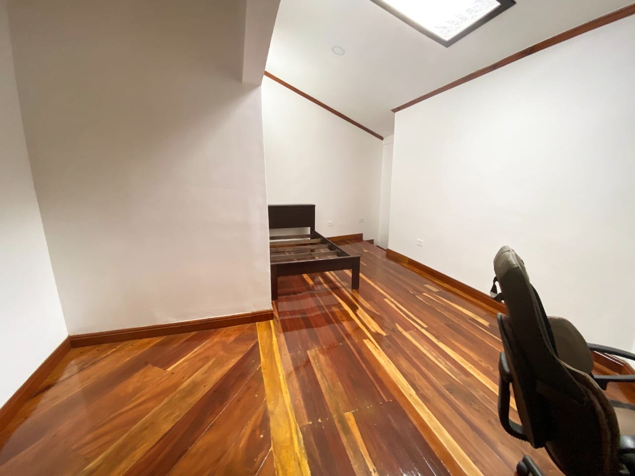 5 bed Single Family Homes For Sale in Curridabat, San Jose - thumb 11