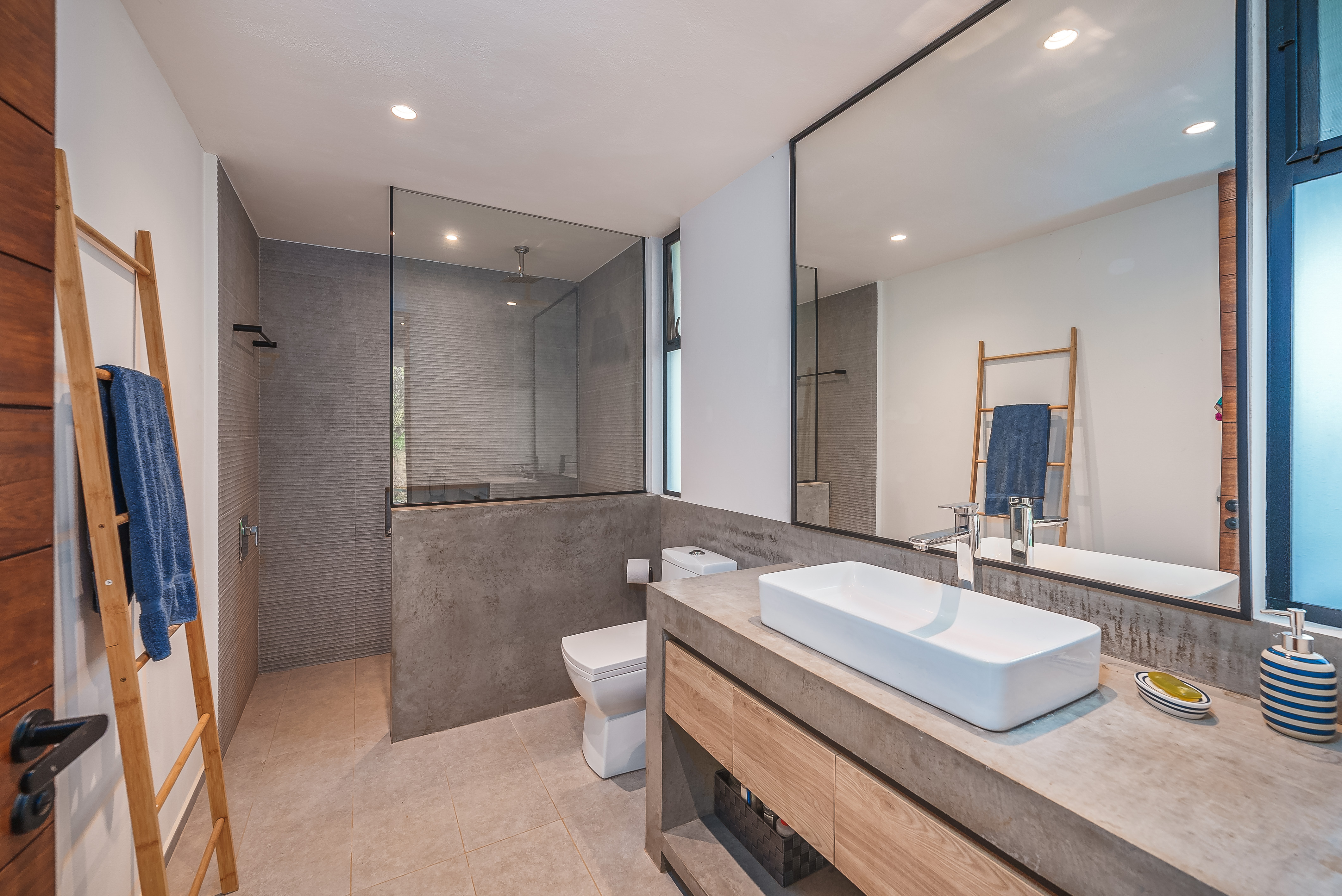 8 bed Single Family Homes For Sale in Playa Negra, Guanacaste - thumb 23