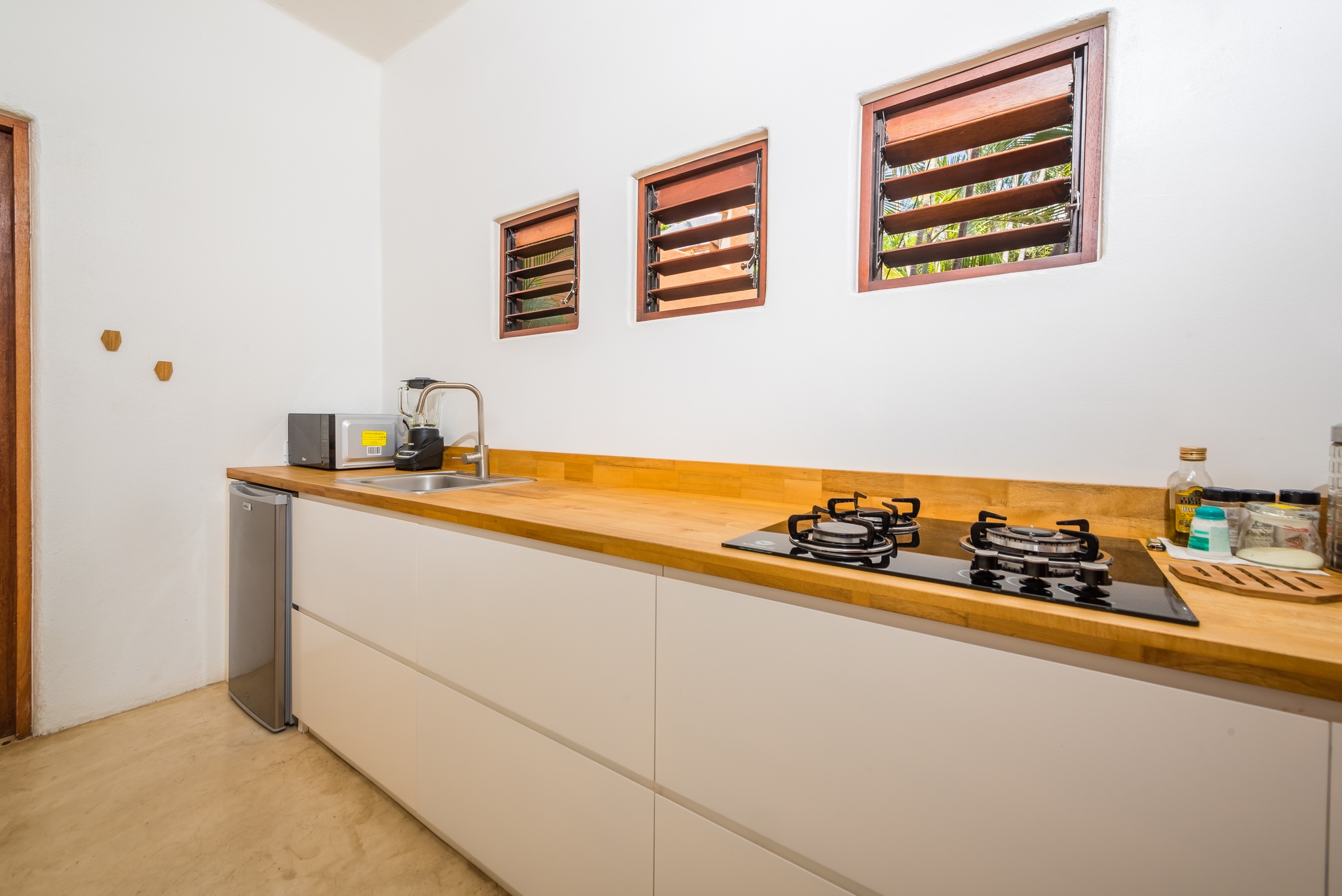 3 bed Single Family Homes For Sale in Playa Flamingo, Guanacaste - thumb 7