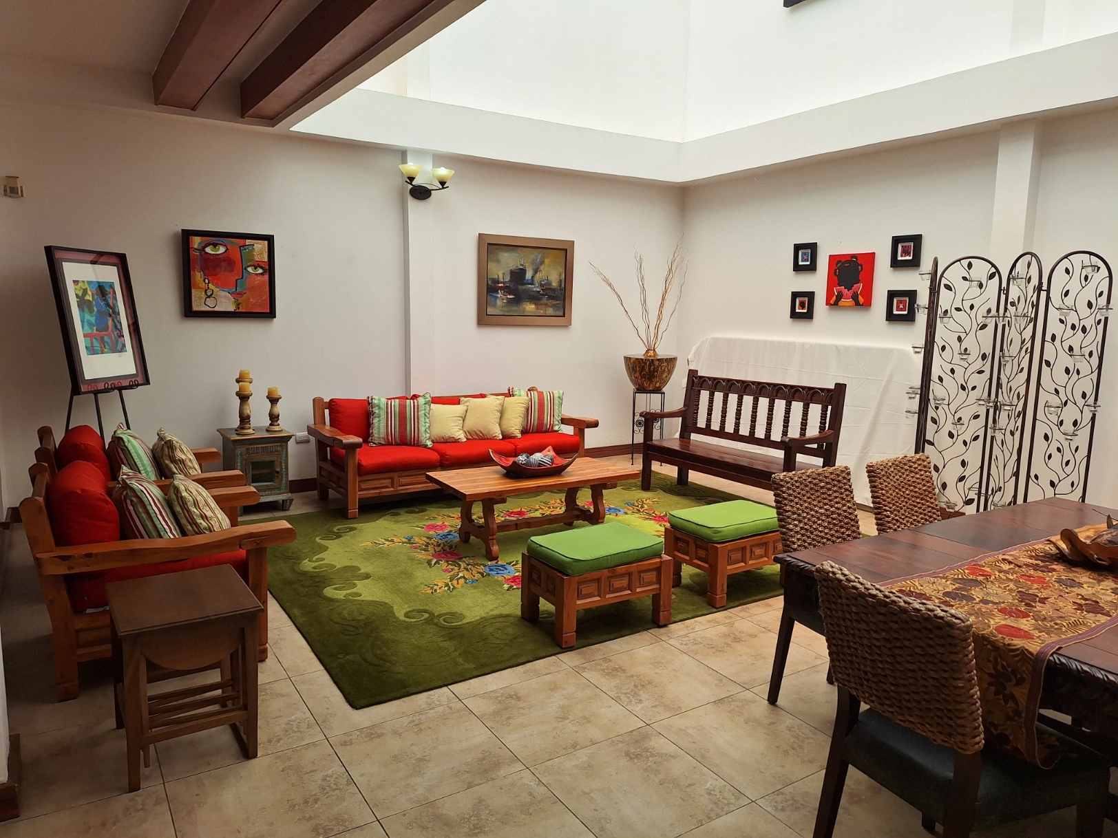 4 bed Single Family Homes For Sale in Curridabat, San Jose - thumb 2