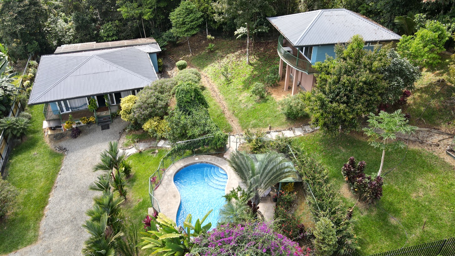 3 bed Single Family Homes For Sale in Ojochal, Puntarenas - thumb 2