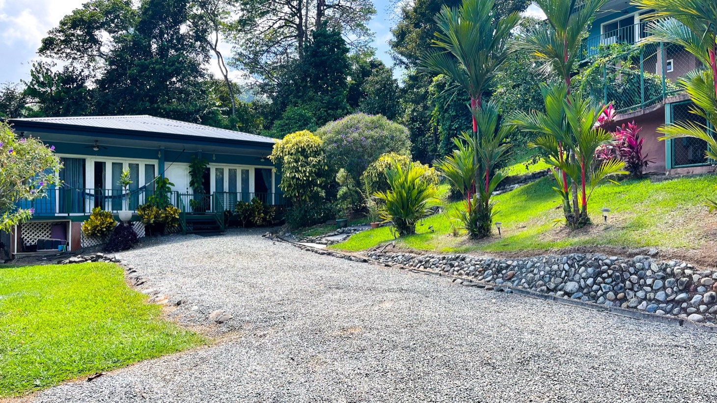 3 bed Single Family Homes For Sale in Ojochal, Puntarenas - thumb 4