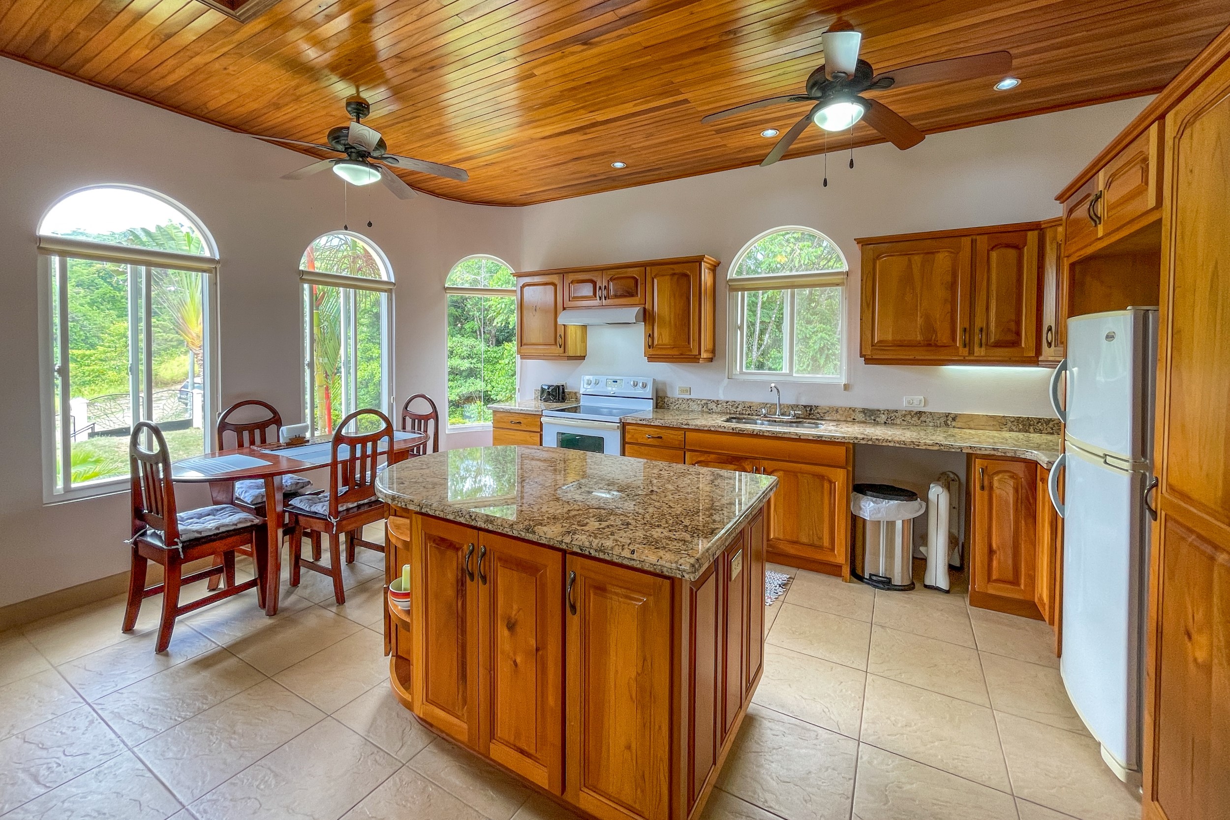 3 bed Single Family Homes For Sale in Ojochal, Puntarenas - thumb 16