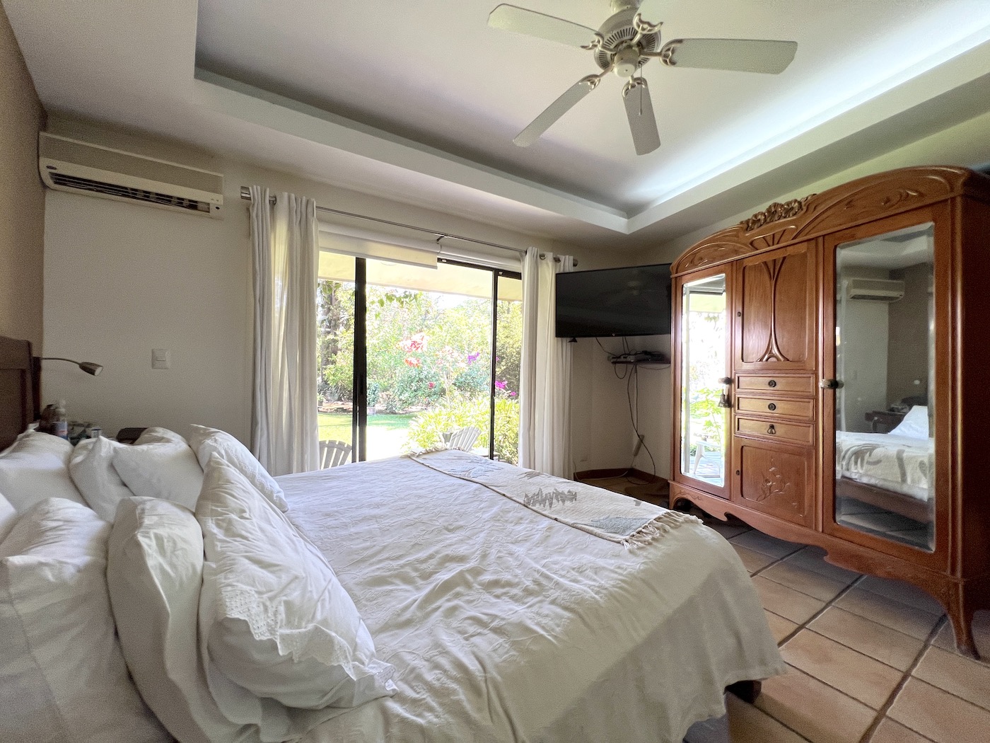 3 bed Single Family Homes For Sale in Santa Ana, San Jose - thumb 14