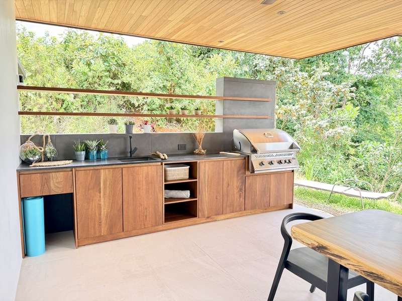 3 bed Single Family Homes For Sale in Ojochal, Puntarenas - hero 8