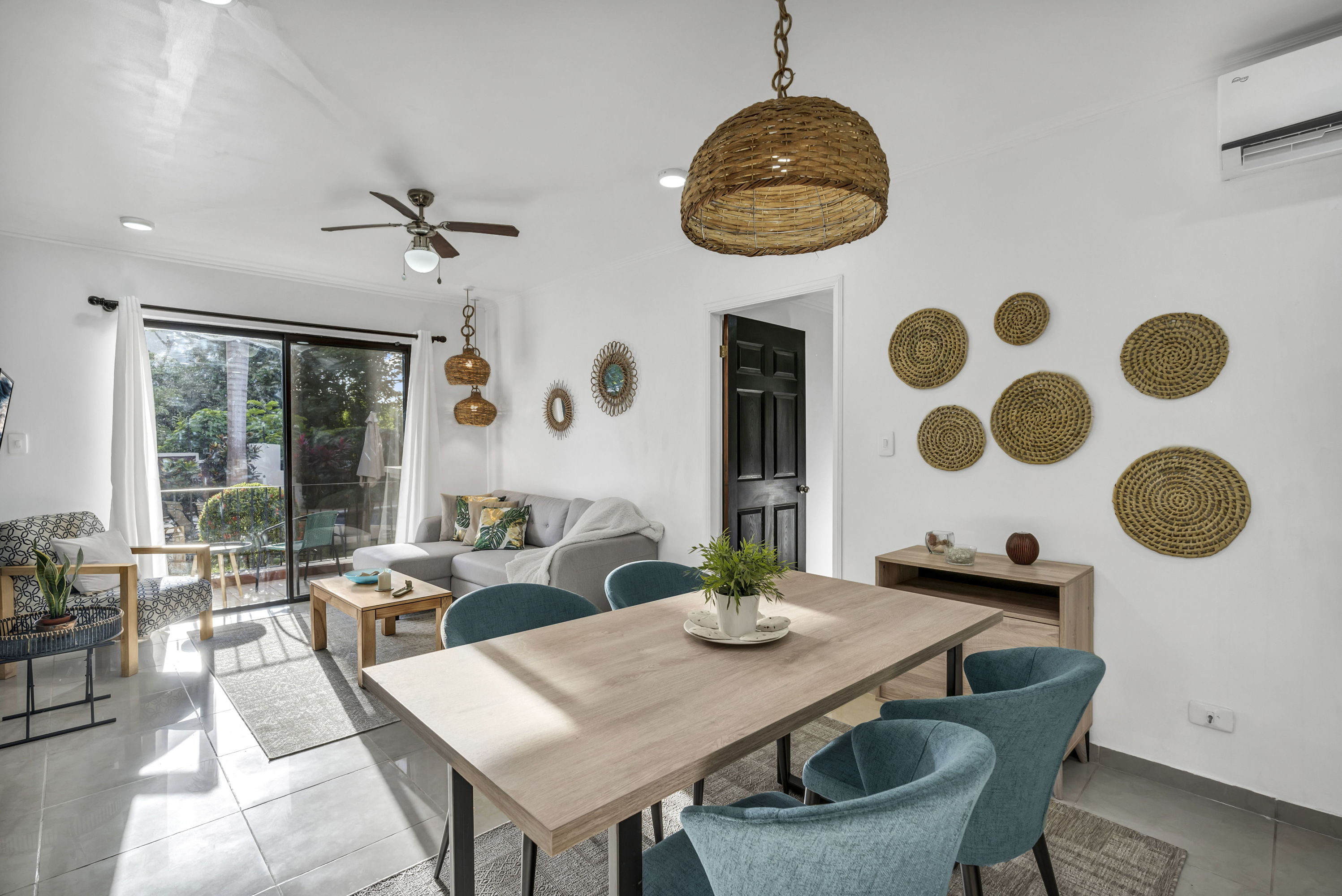 2 bed Condo For Sale in Tamarindo, Guanacaste - thumb 1