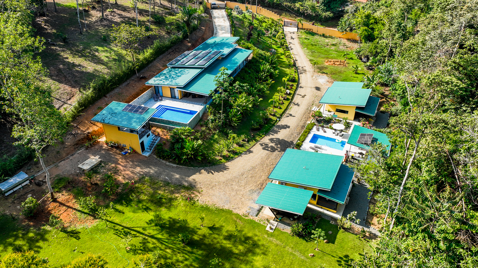 5 bed Single Family Homes For Sale in Ojochal, Puntarenas - thumb 1