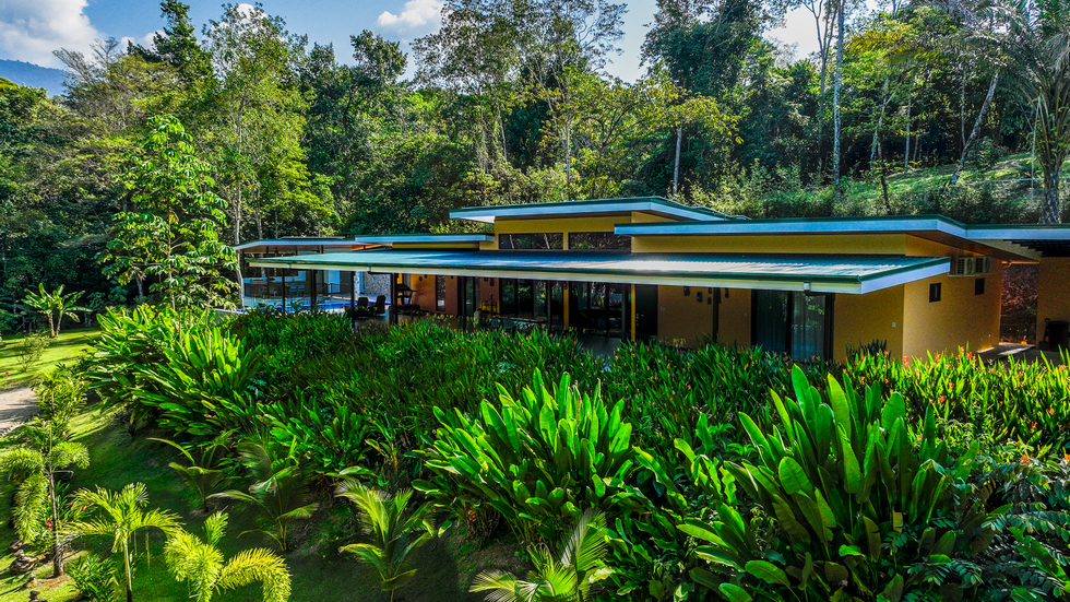 5 bed Single Family Homes For Sale in Ojochal, Puntarenas - thumb 4