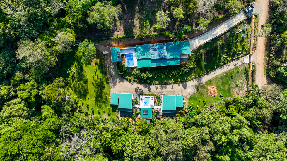 5 bed Single Family Homes For Sale in Ojochal, Puntarenas - thumb 5