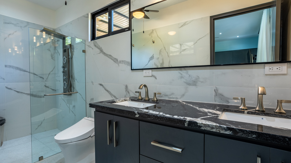 5 bed Single Family Homes For Sale in Ojochal, Puntarenas - thumb 14