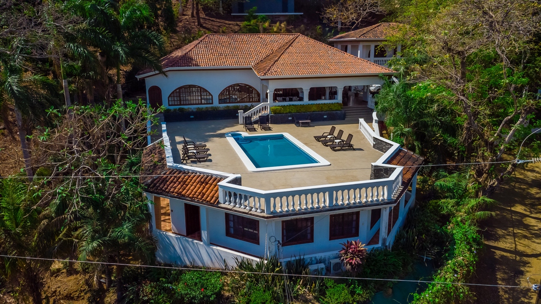 5 bed Single Family Homes For Sale in Playa Flamingo, Guanacaste - thumb 3