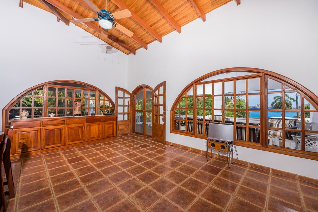 5 bed Single Family Homes For Sale in Playa Flamingo, Guanacaste - thumb 11