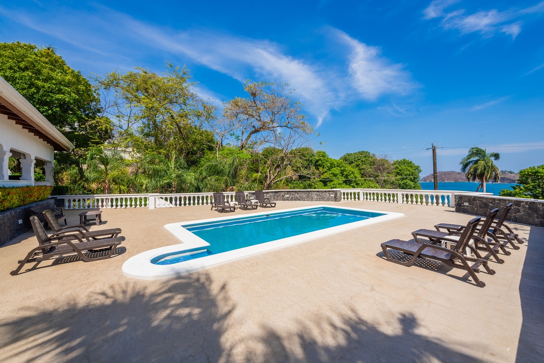 5 bed Single Family Homes For Sale in Playa Flamingo, Guanacaste - thumb 7