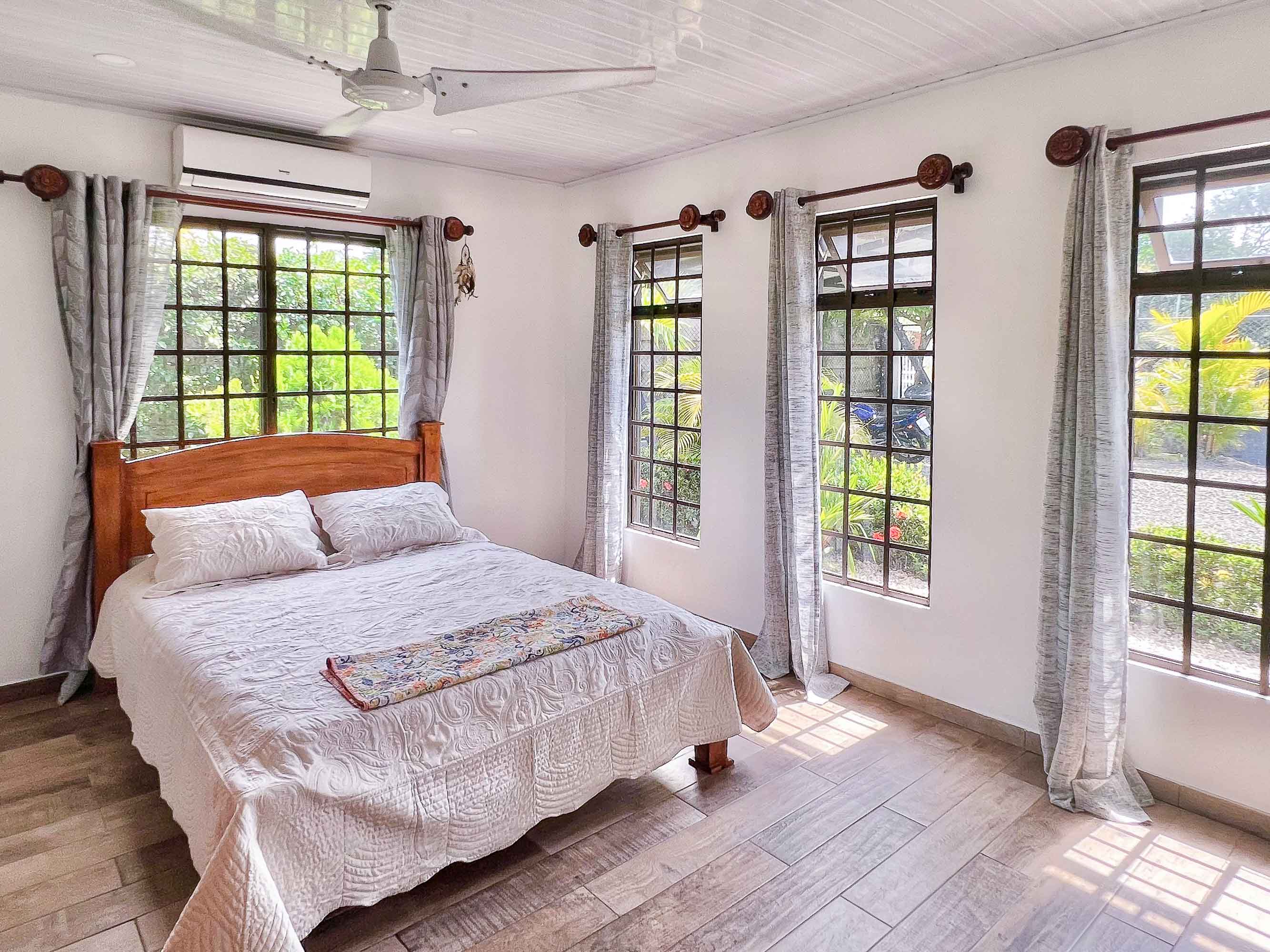 3 bed Single Family Homes For Sale in Quepos, Puntarenas - thumb 21