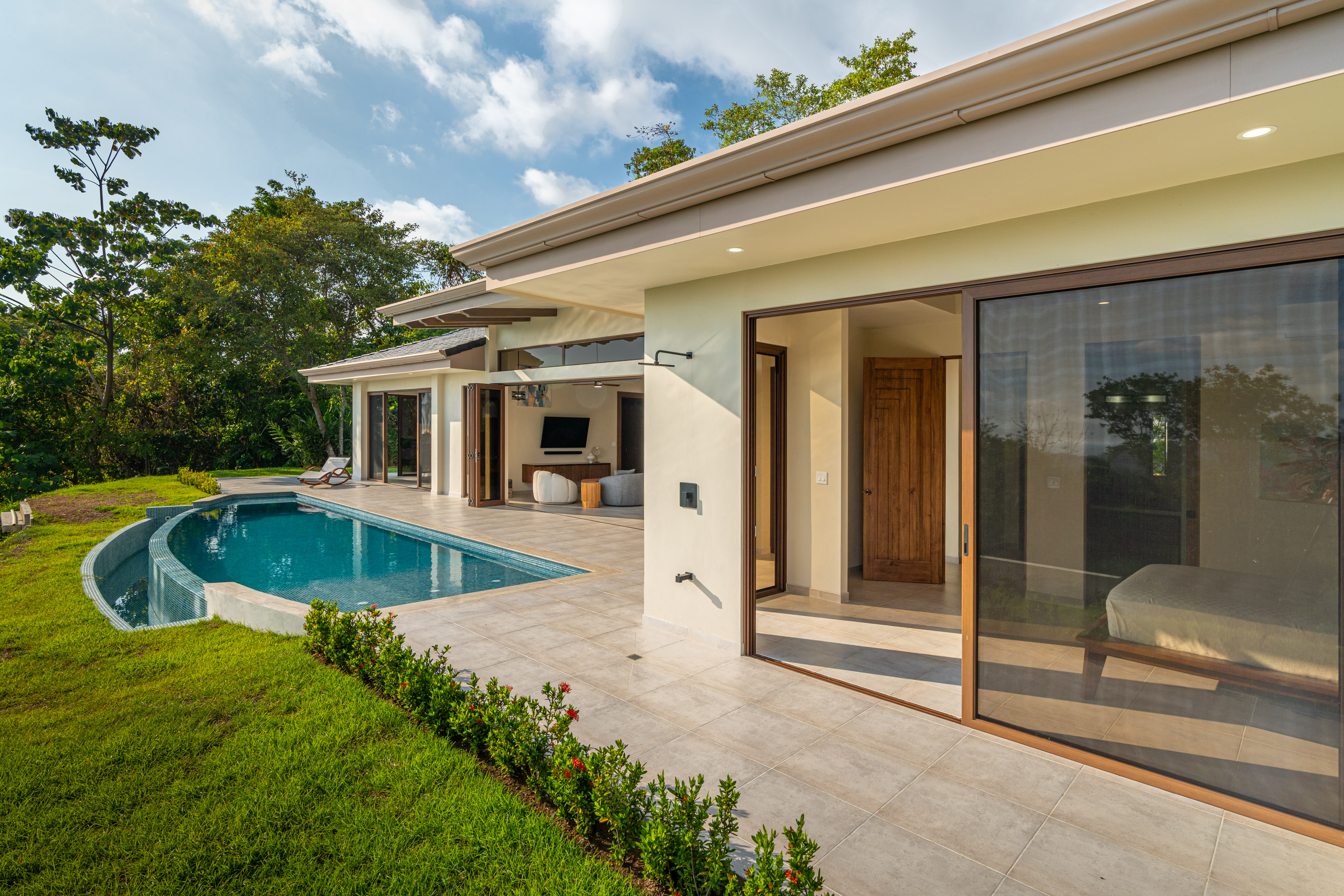 3 bed Single Family Homes For Sale in Ojochal, Puntarenas - thumb 19