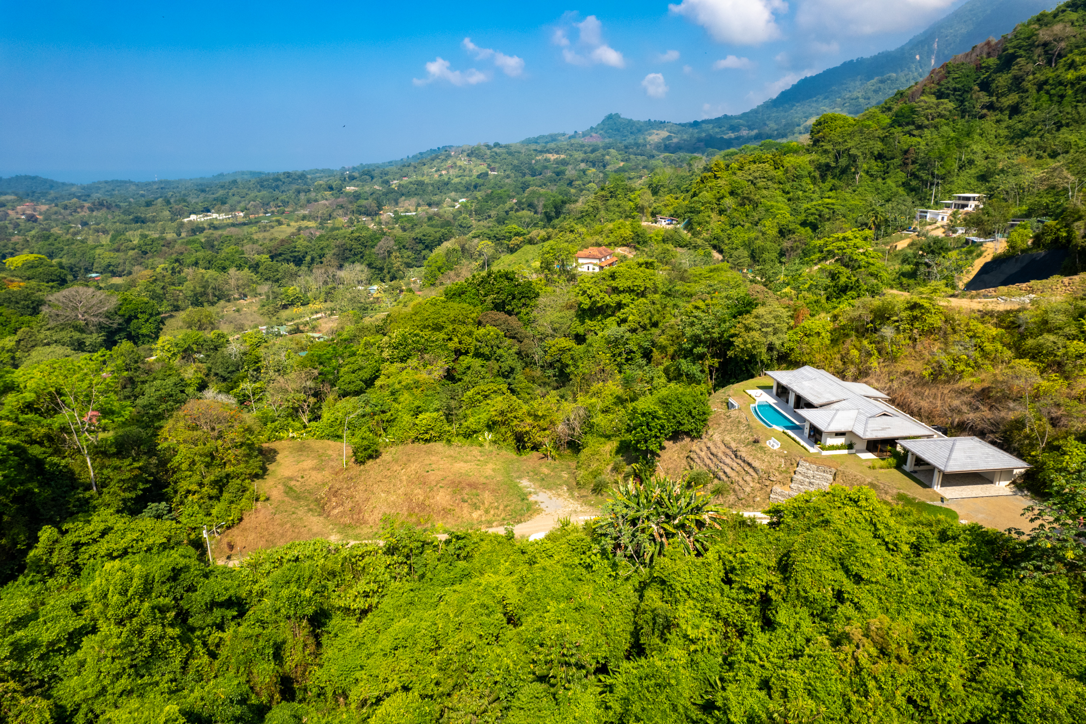 3 bed Single Family Homes For Sale in Ojochal, Puntarenas - thumb 2