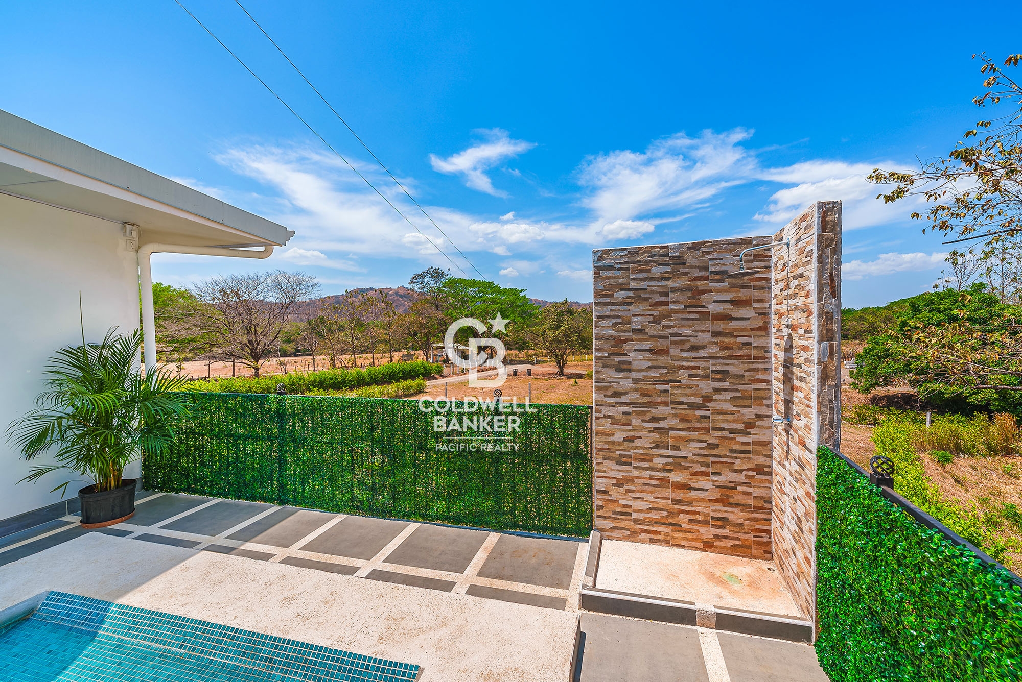 4 bed Single Family Homes For Sale in Junquillal, Guanacaste - thumb 7