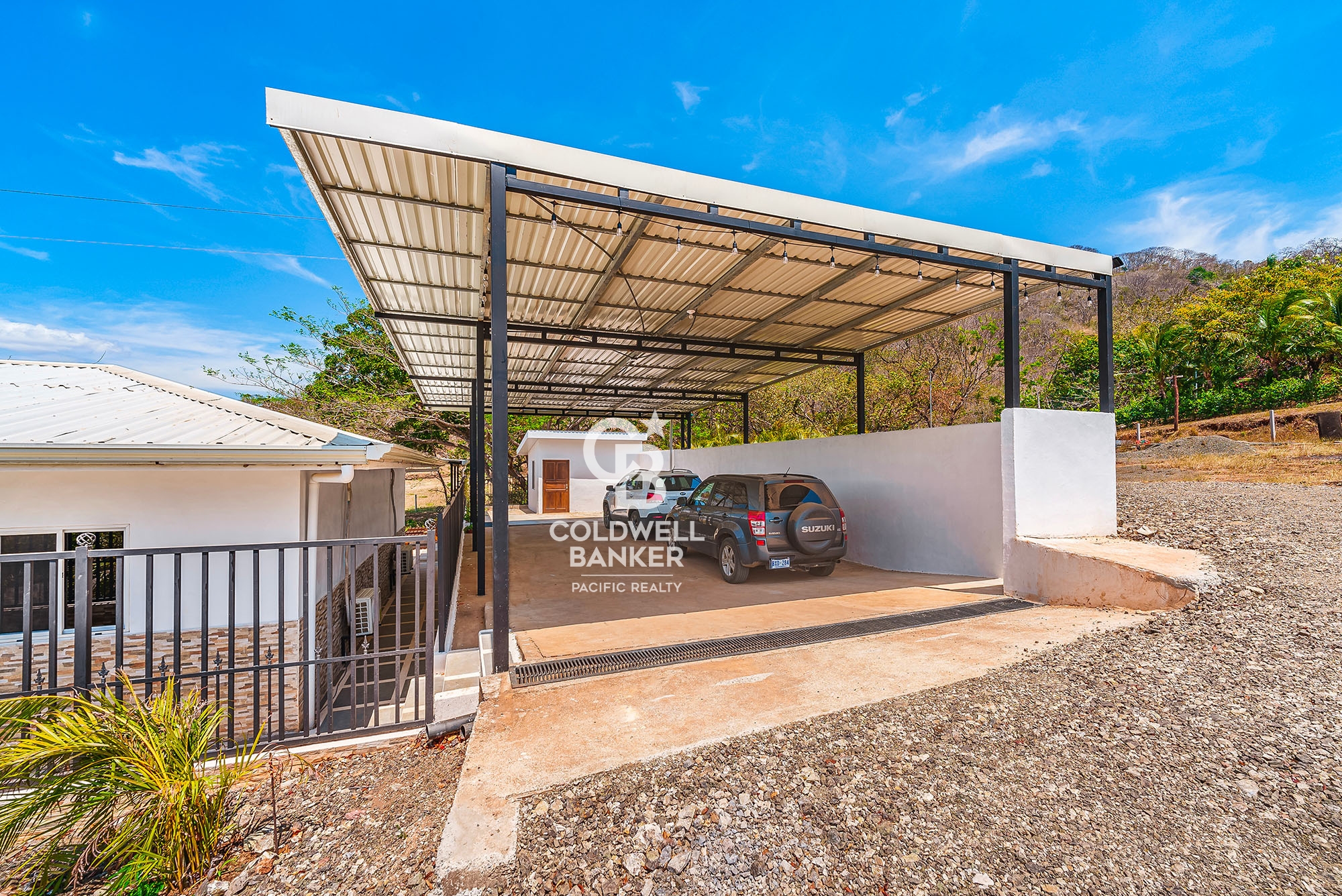 4 bed Single Family Homes For Sale in Junquillal, Guanacaste - thumb 4