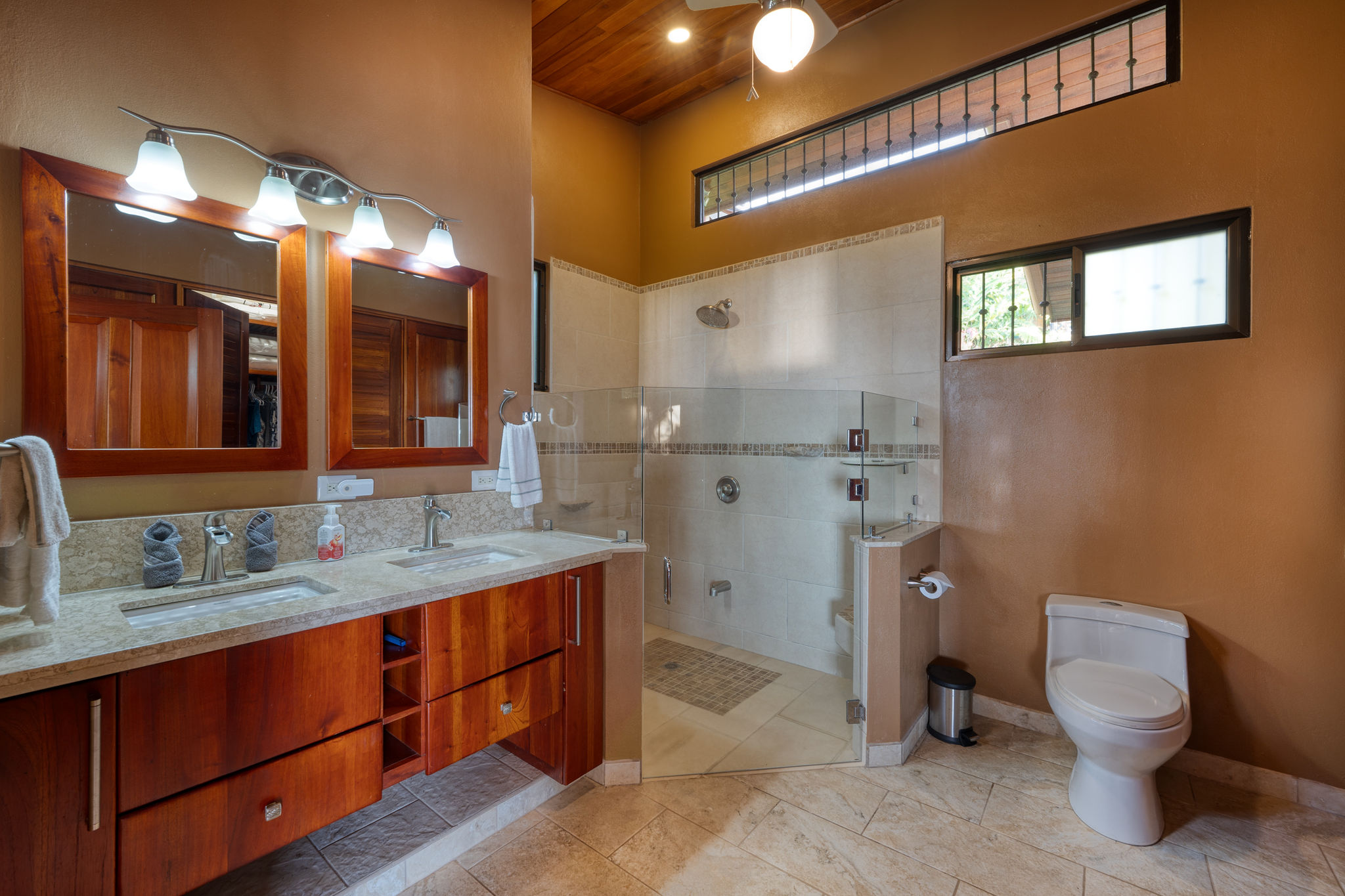 3 bed Single Family Homes For Sale in Dominical, Puntarenas - thumb 25