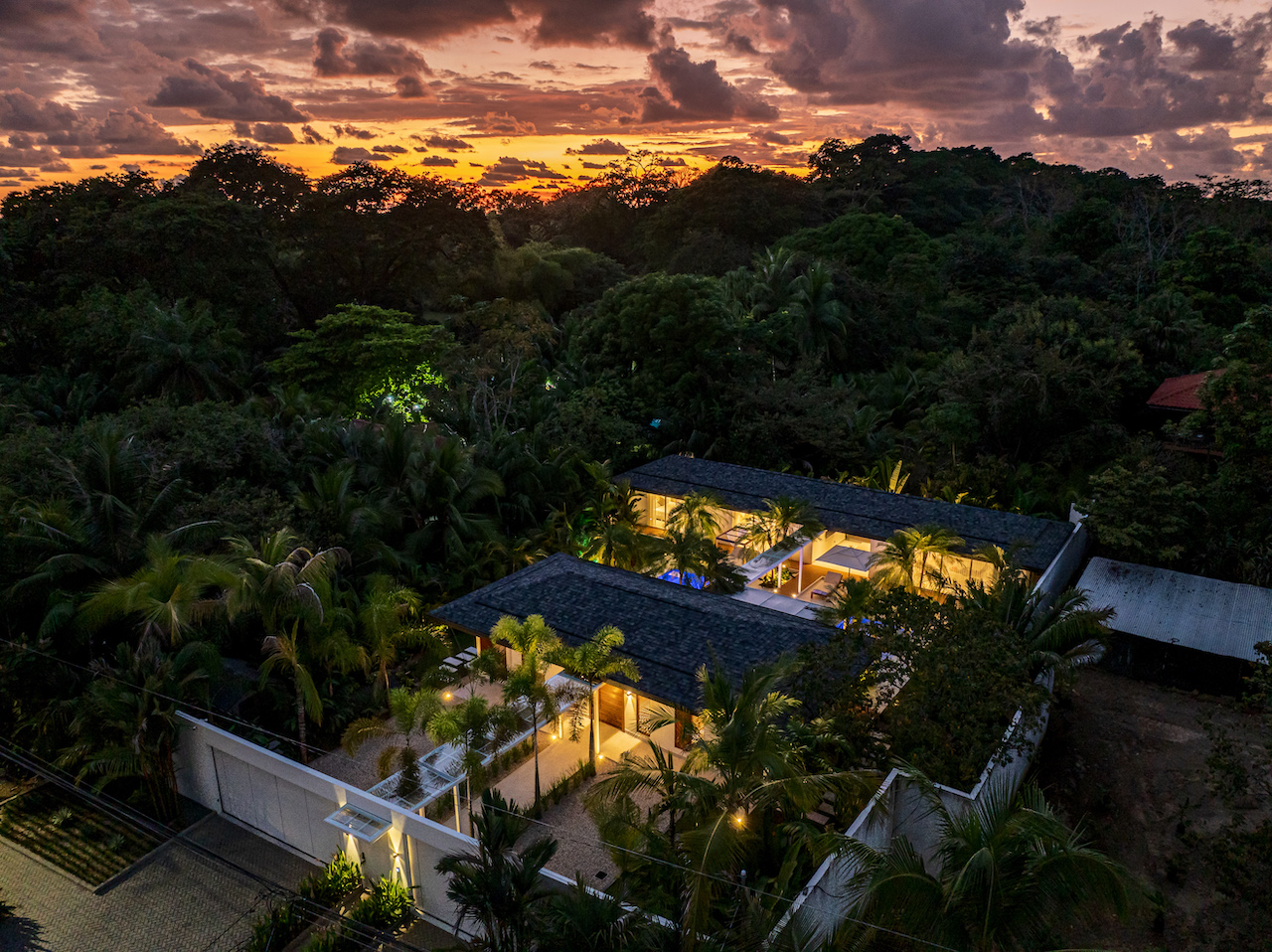 3 bed Single Family Homes For Sale in Uvita, Puntarenas - thumb 3