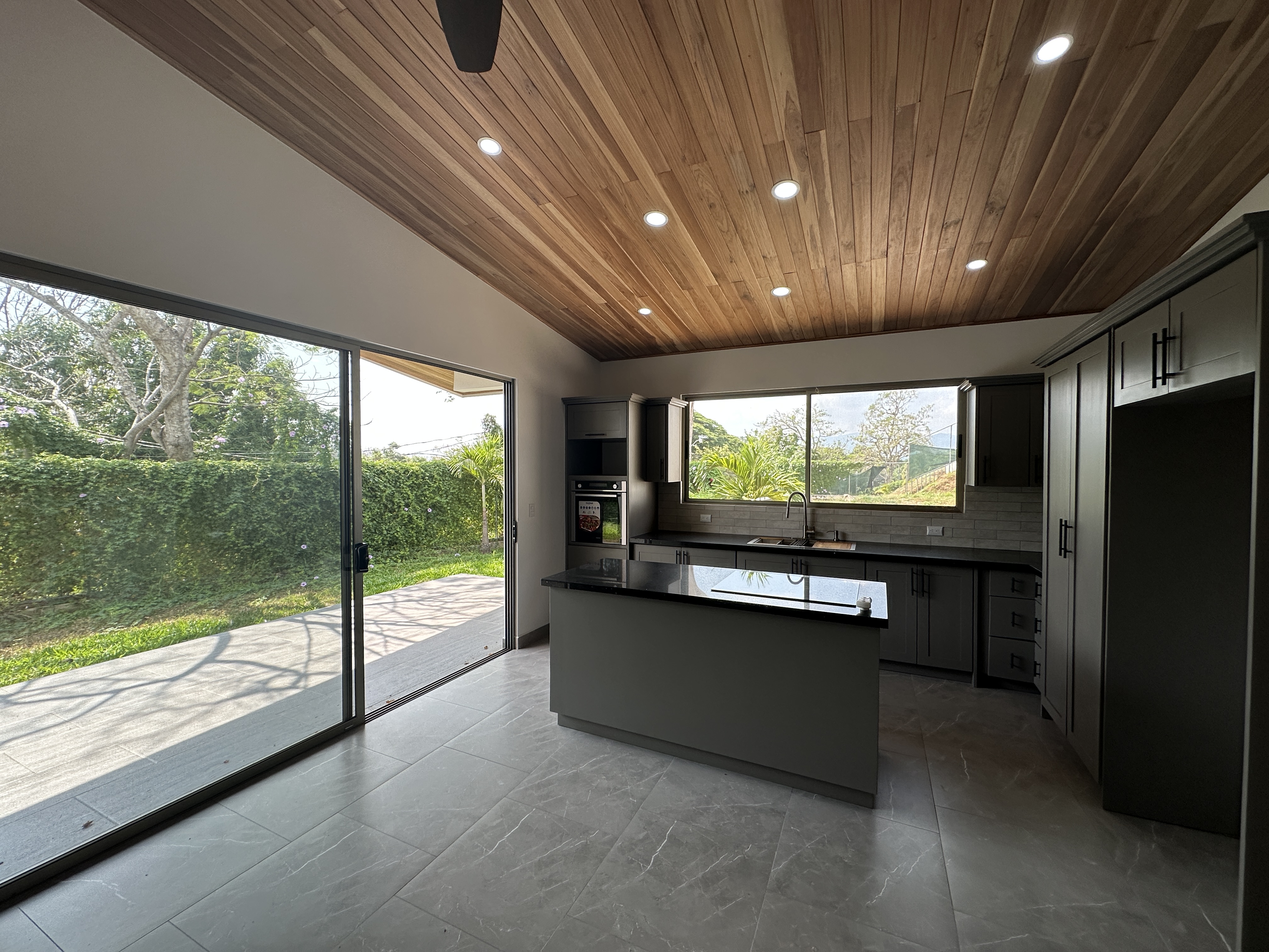 2 bed Single Family Homes For Sale in Atenas, Alajuela - thumb 5