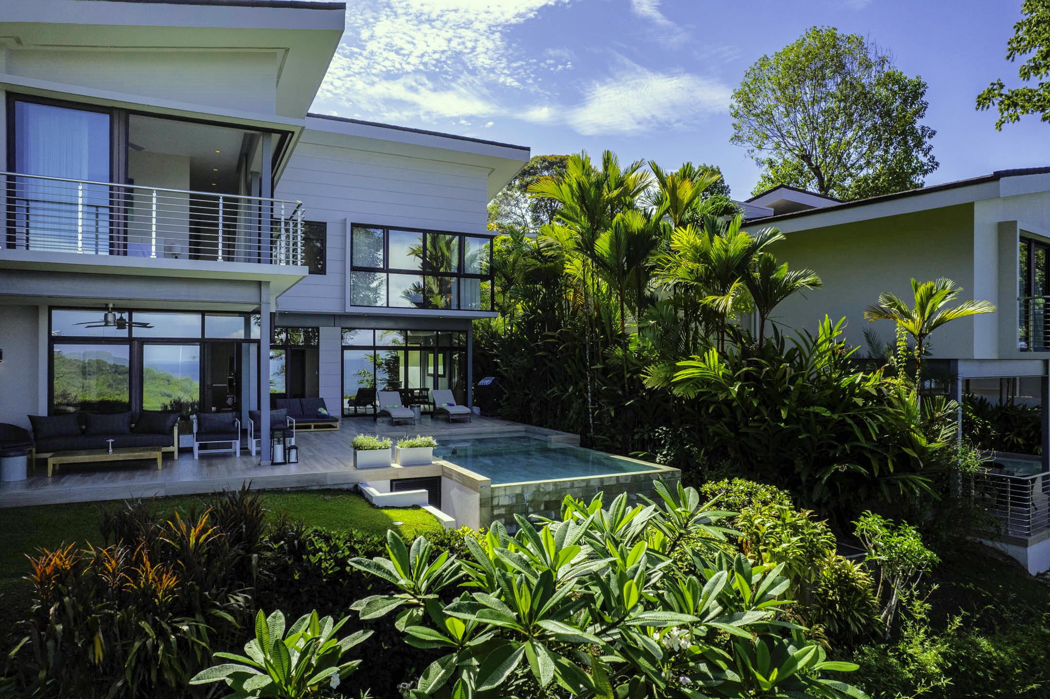 3 bed Single Family Homes For Sale in Dominical, Puntarenas - thumb 8