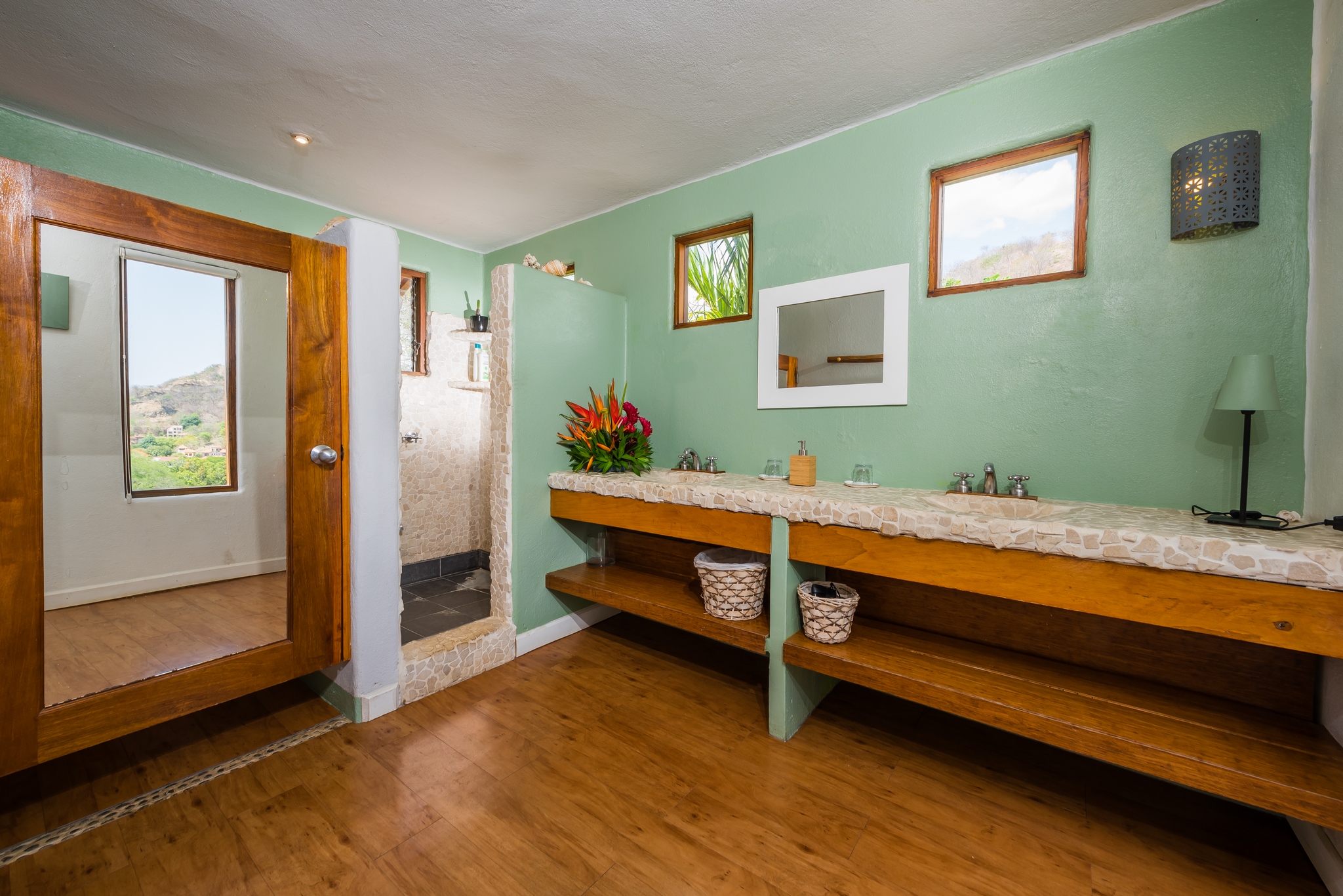 4 bed Single Family Homes For Sale in Playa Flamingo, Guanacaste - thumb 27