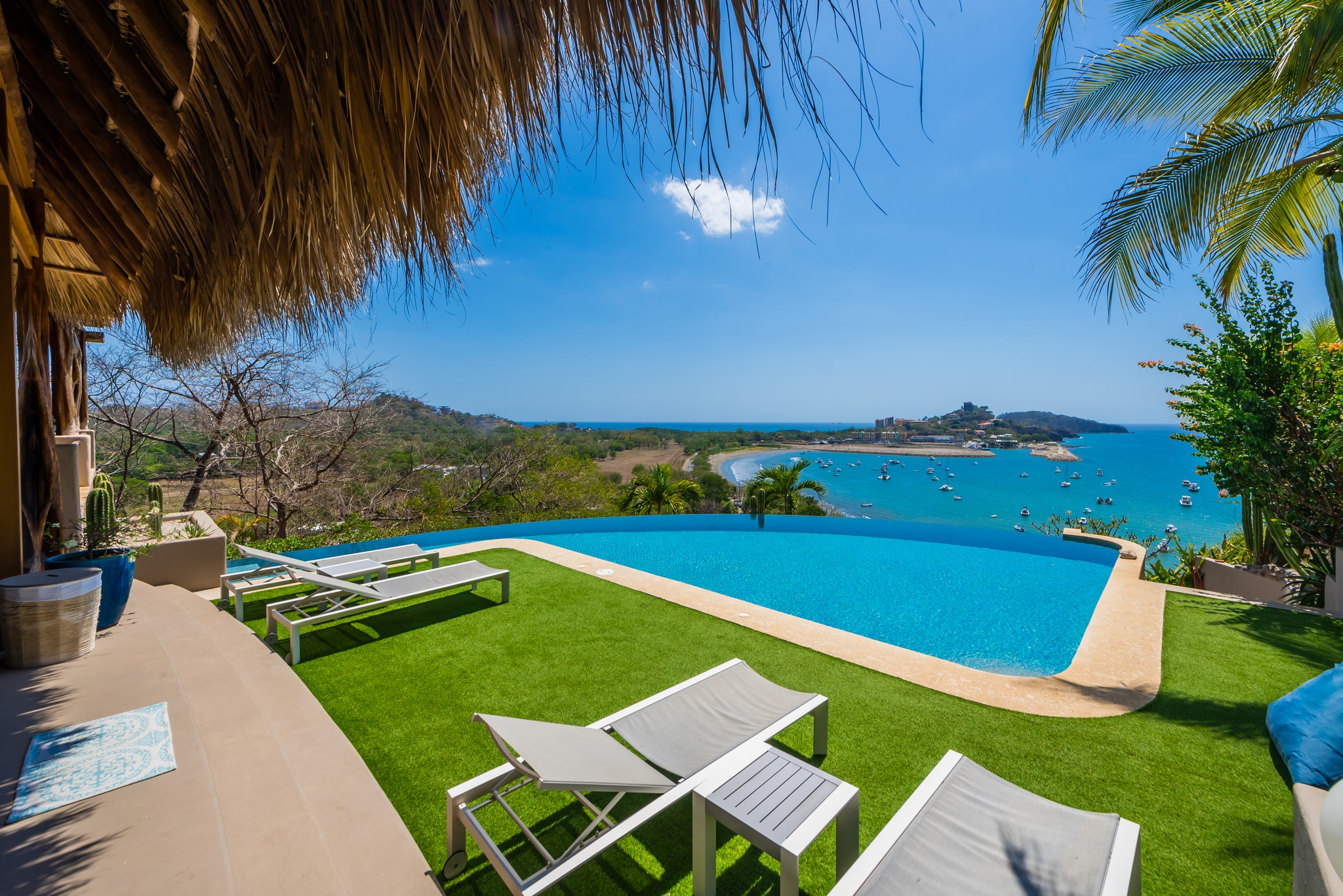 4 bed Single Family Homes For Sale in Playa Flamingo, Guanacaste - thumb 18