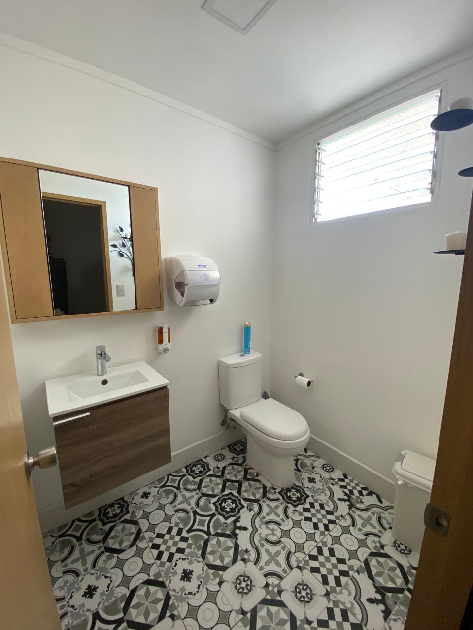 14 bed Commercial For Sale in Los Yoses, San Jose - thumb 15