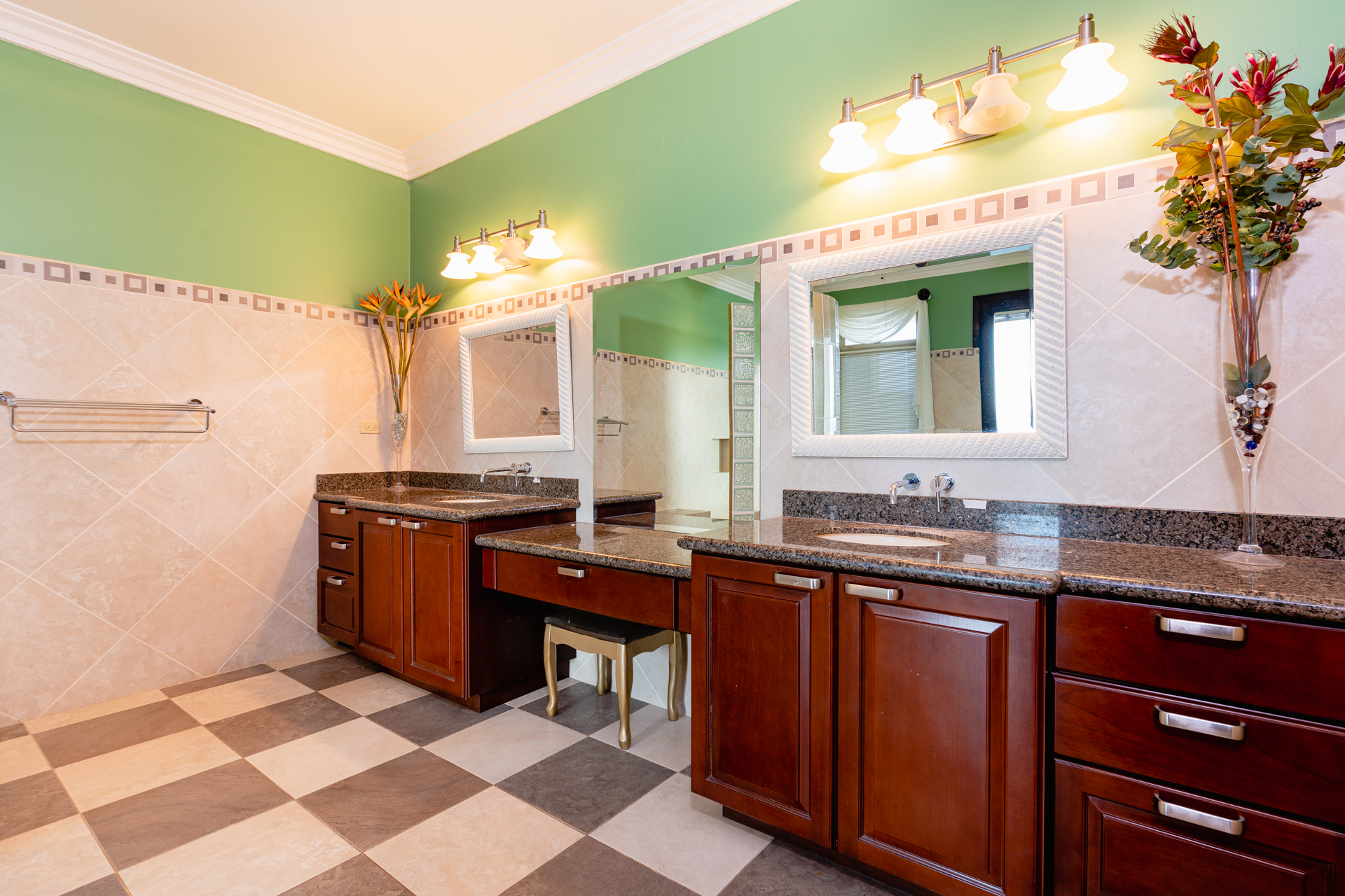 7 bed Single Family Homes For Sale in Playa Flamingo, Guanacaste - thumb 20