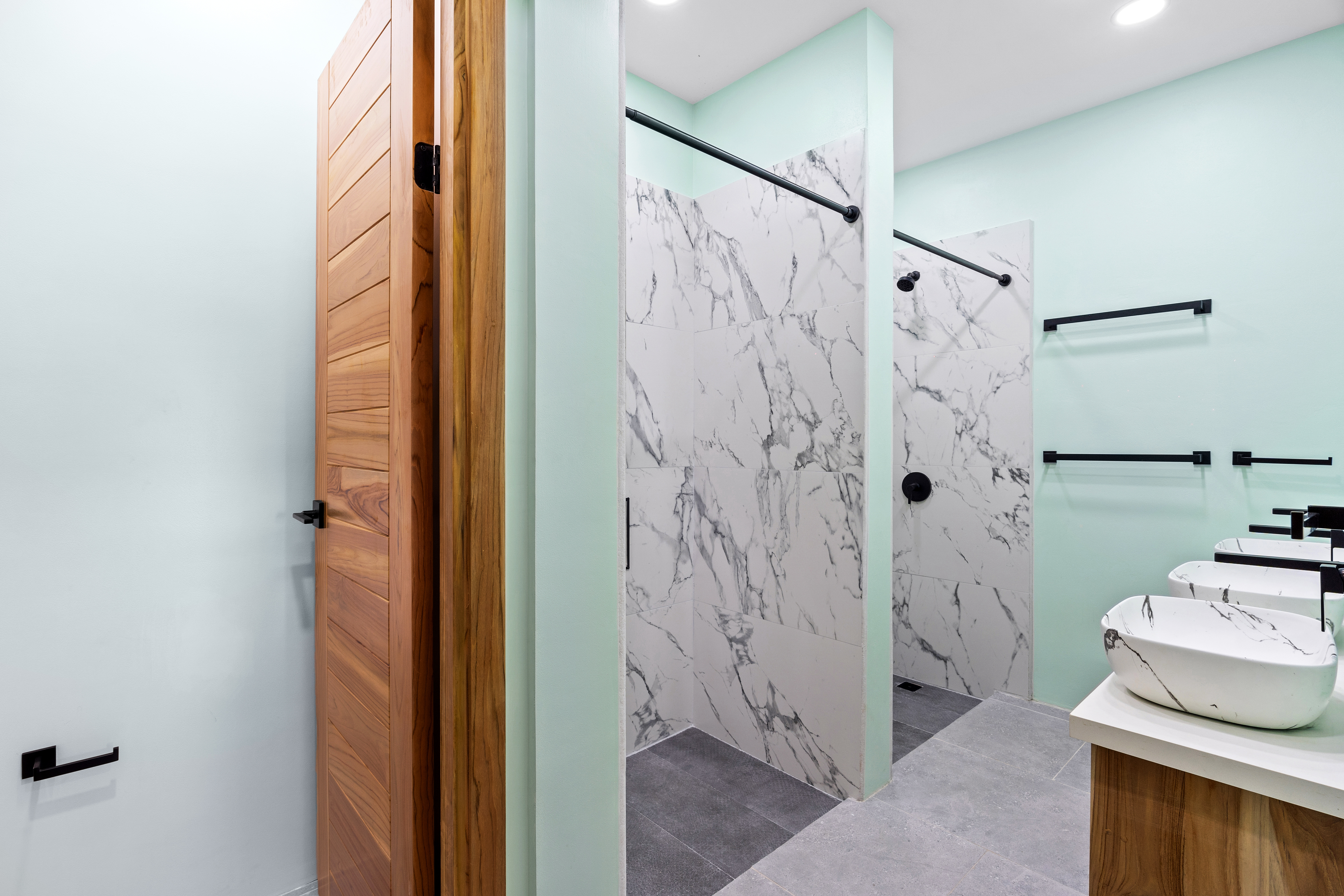 5 bed Single Family Homes For Sale in Playa Potrero, Guanacaste - thumb 16