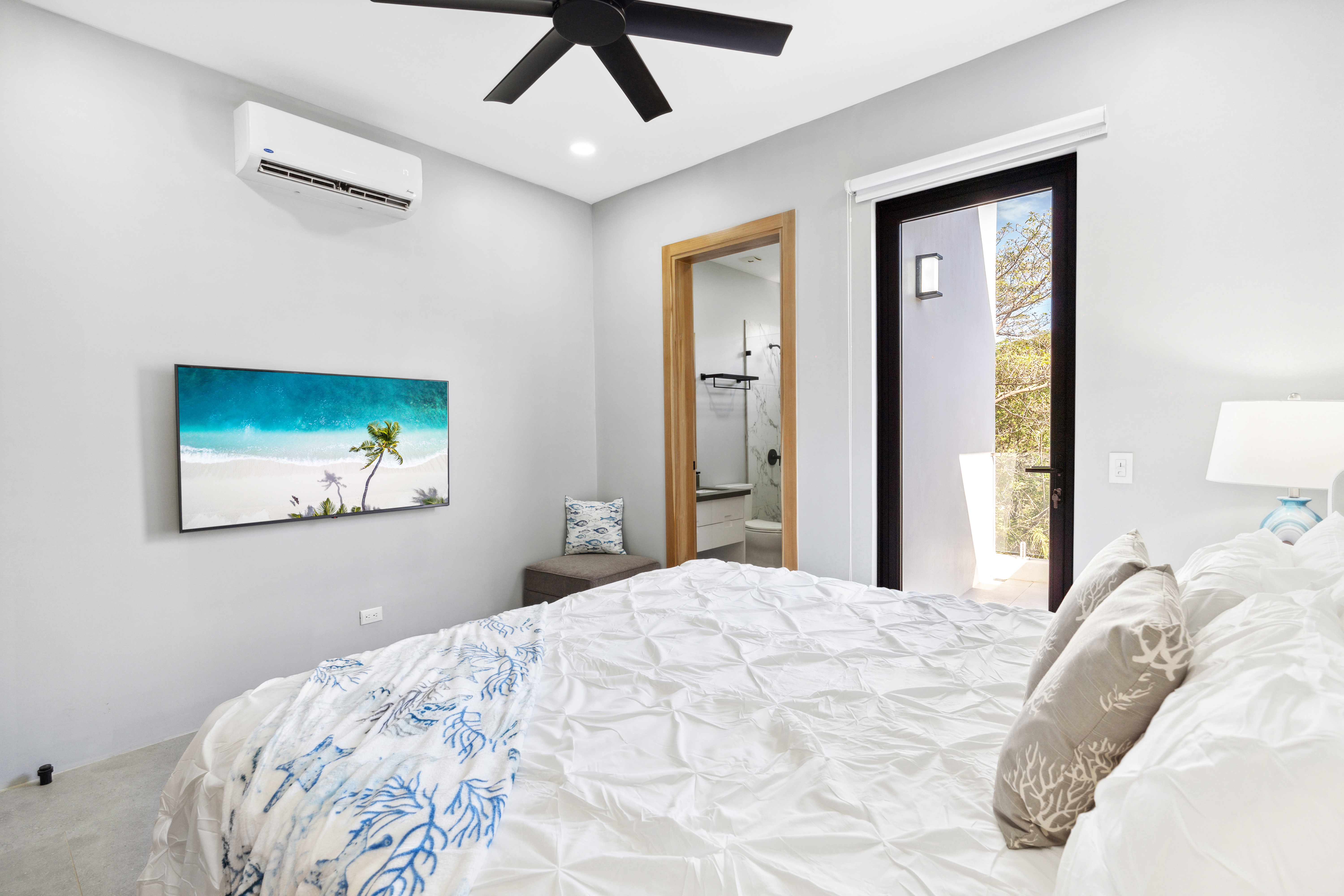 5 bed Single Family Homes For Sale in Playa Potrero, Guanacaste - thumb 11