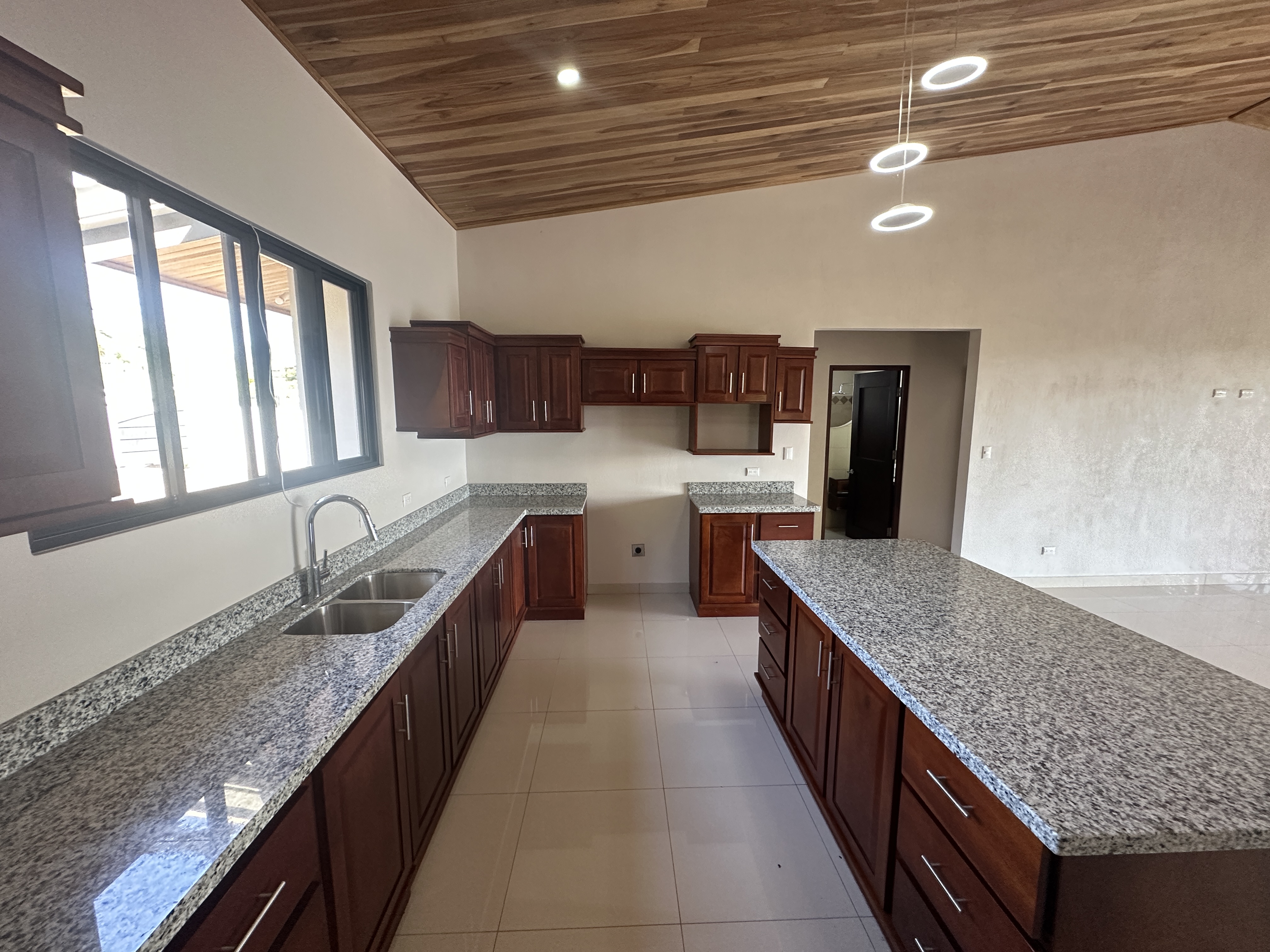 3 bed Single Family Homes For Sale in Atenas, Alajuela - thumb 7