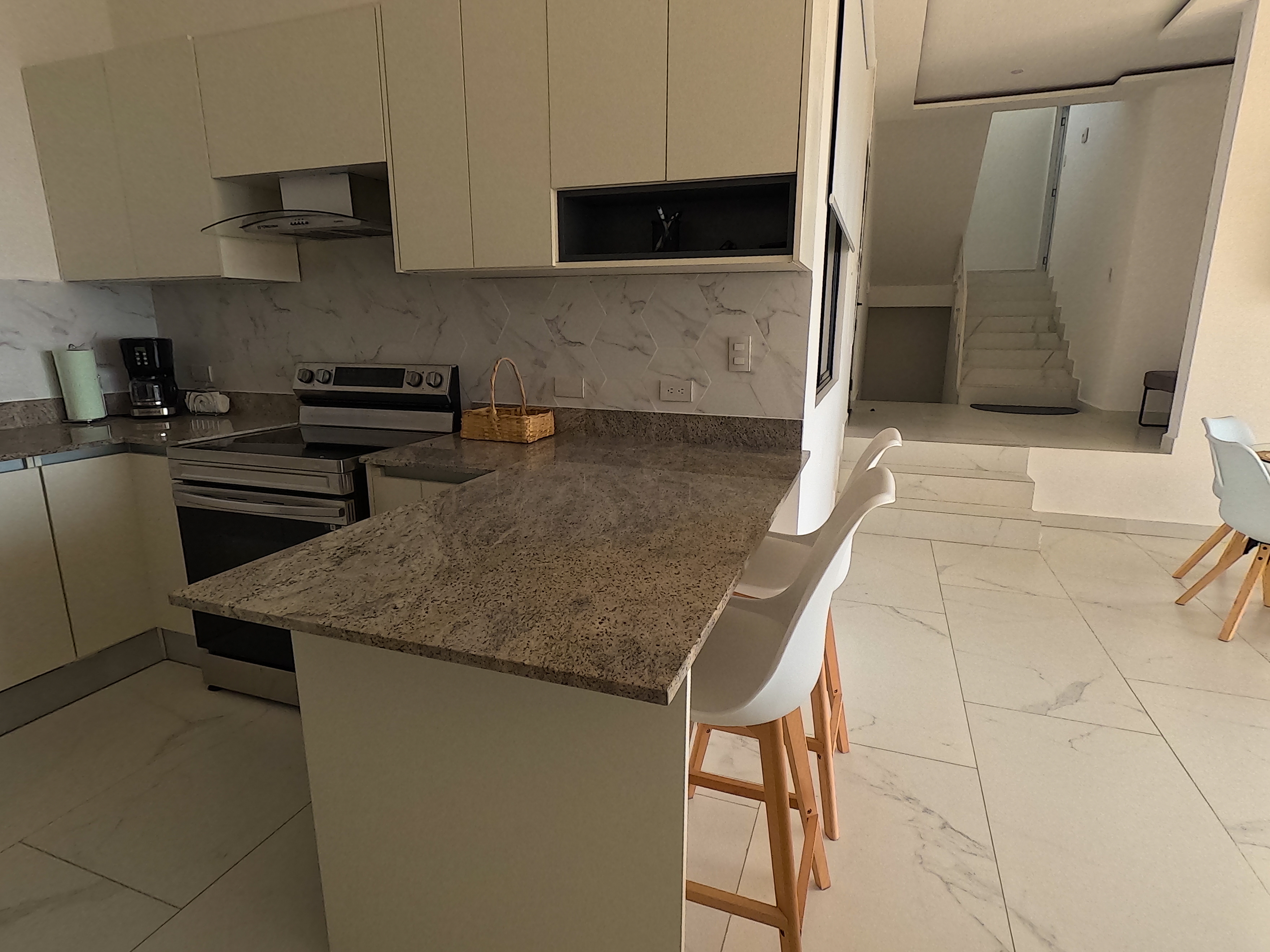 4 bed Single Family Homes For Sale in Tarcoles, Puntarenas - thumb 18