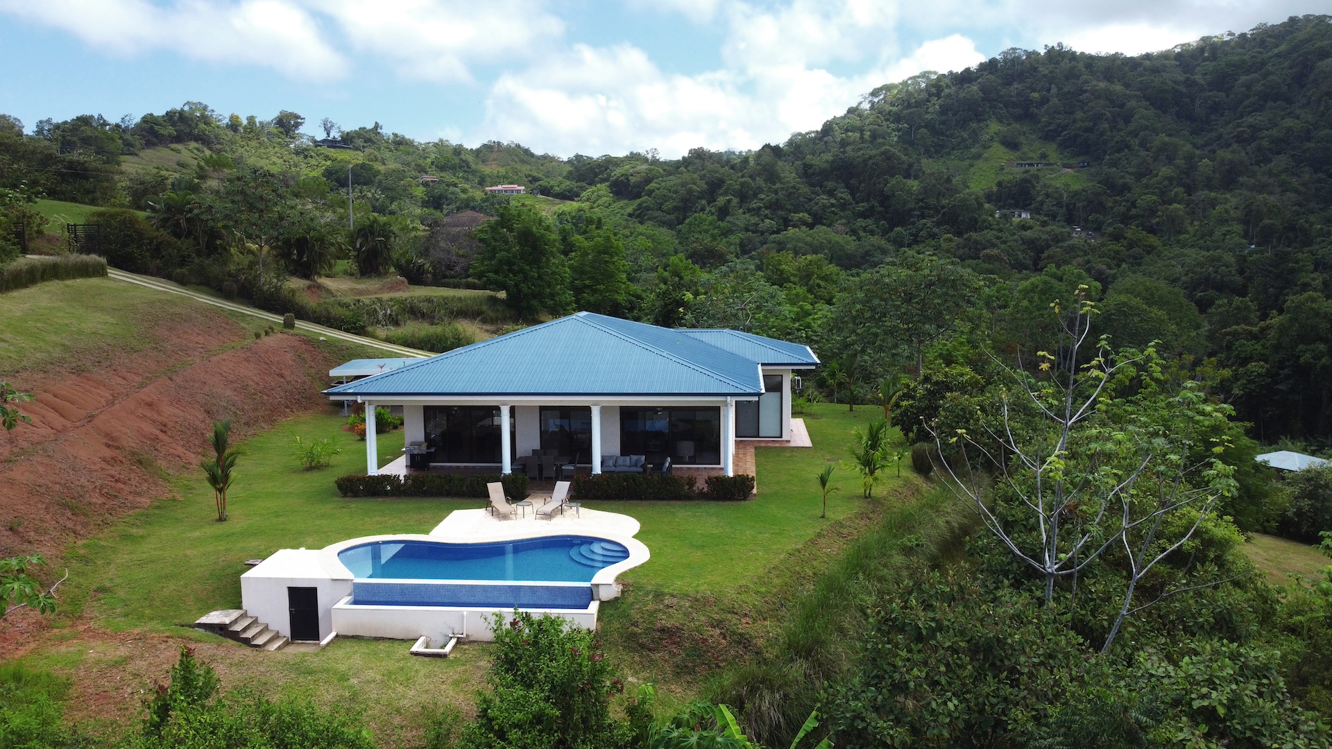 2 bed Single Family Homes For Sale in Dominical, Puntarenas - thumb 8