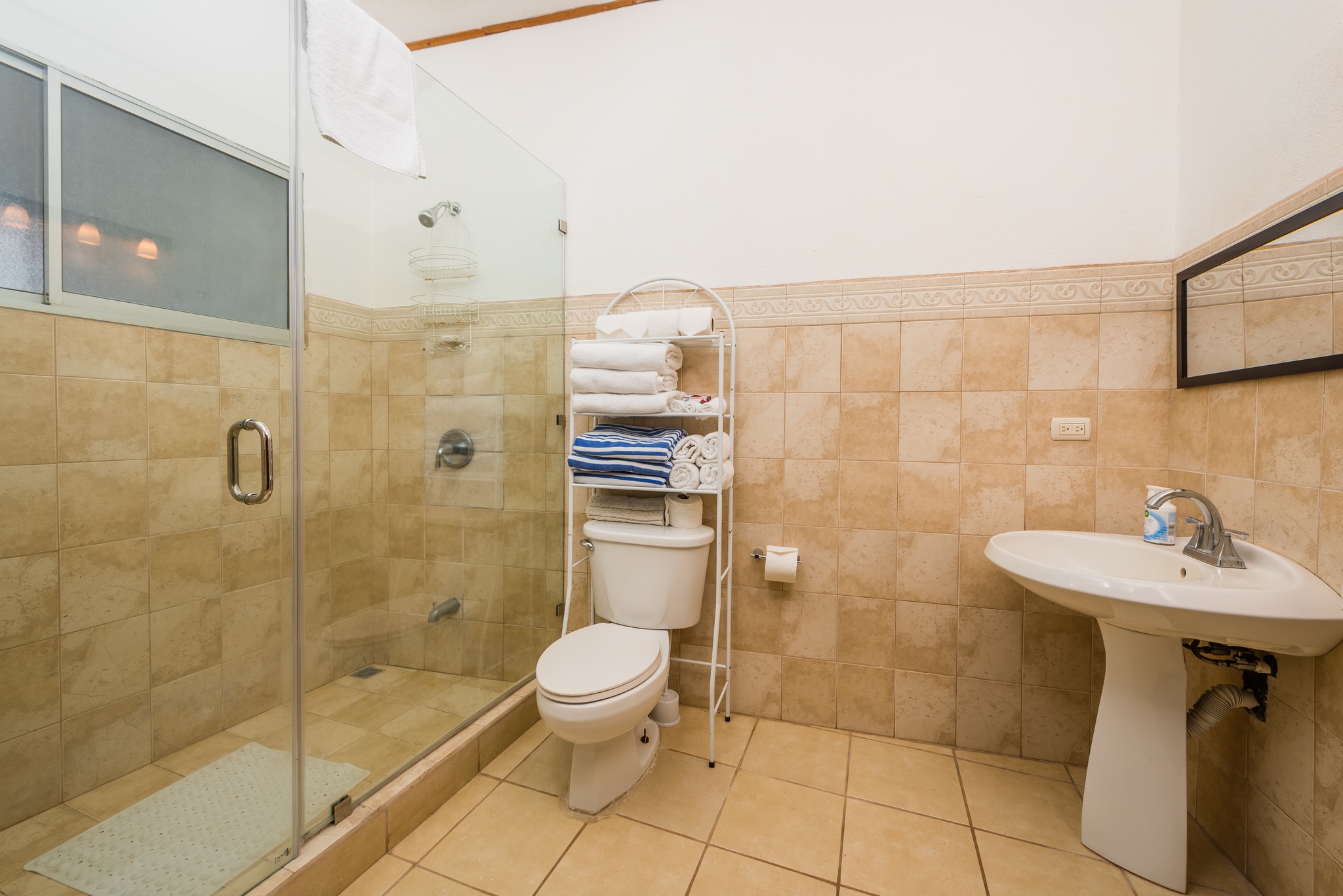 2 bed Single Family Homes For Sale in Tamarindo, Guanacaste - thumb 13