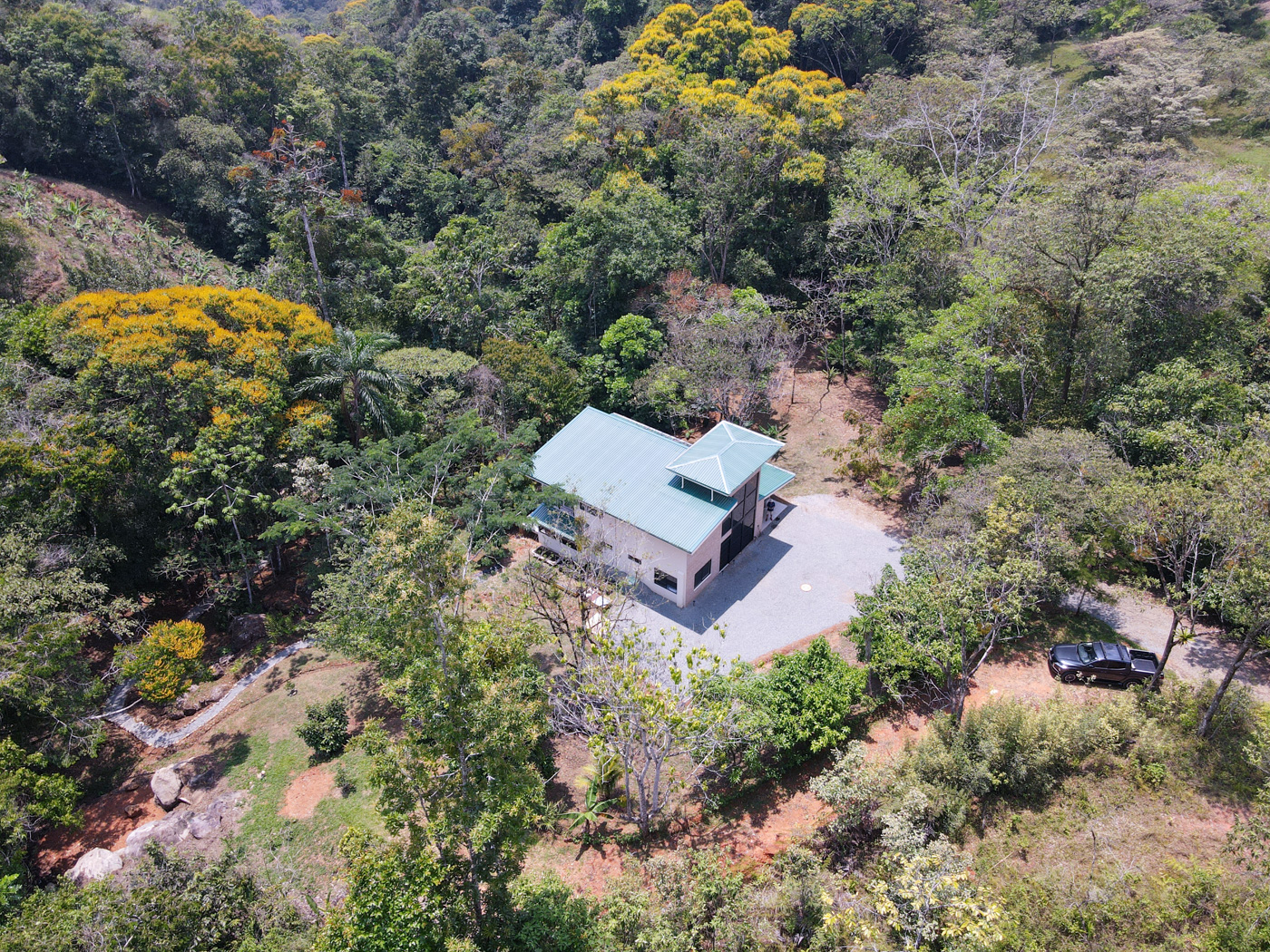 3 bed Single Family Homes For Sale in Perez Zeledon, San Jose - thumb 2