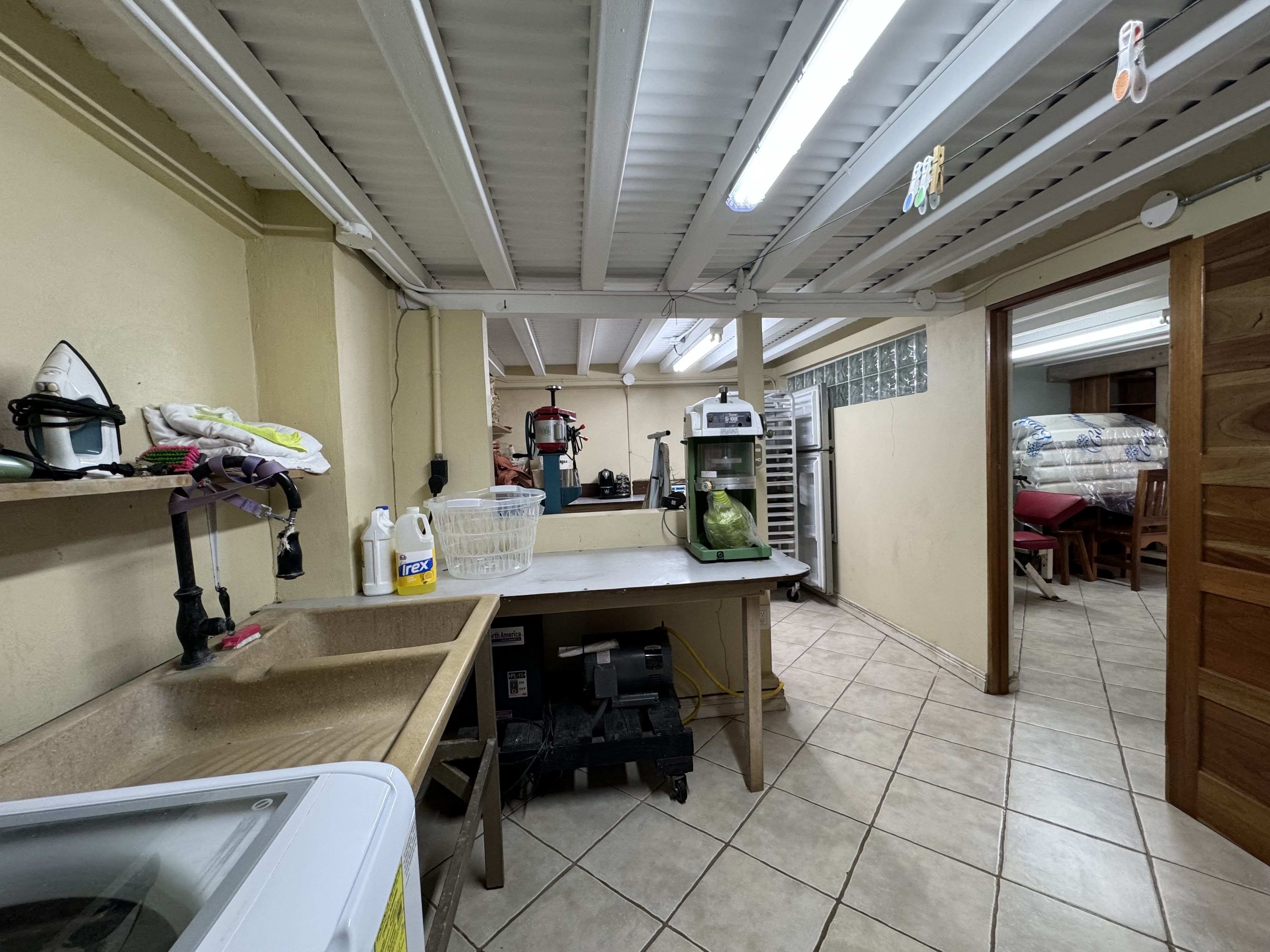 3 bed Single Family Homes For Sale in Golfito, Puntarenas - thumb 16