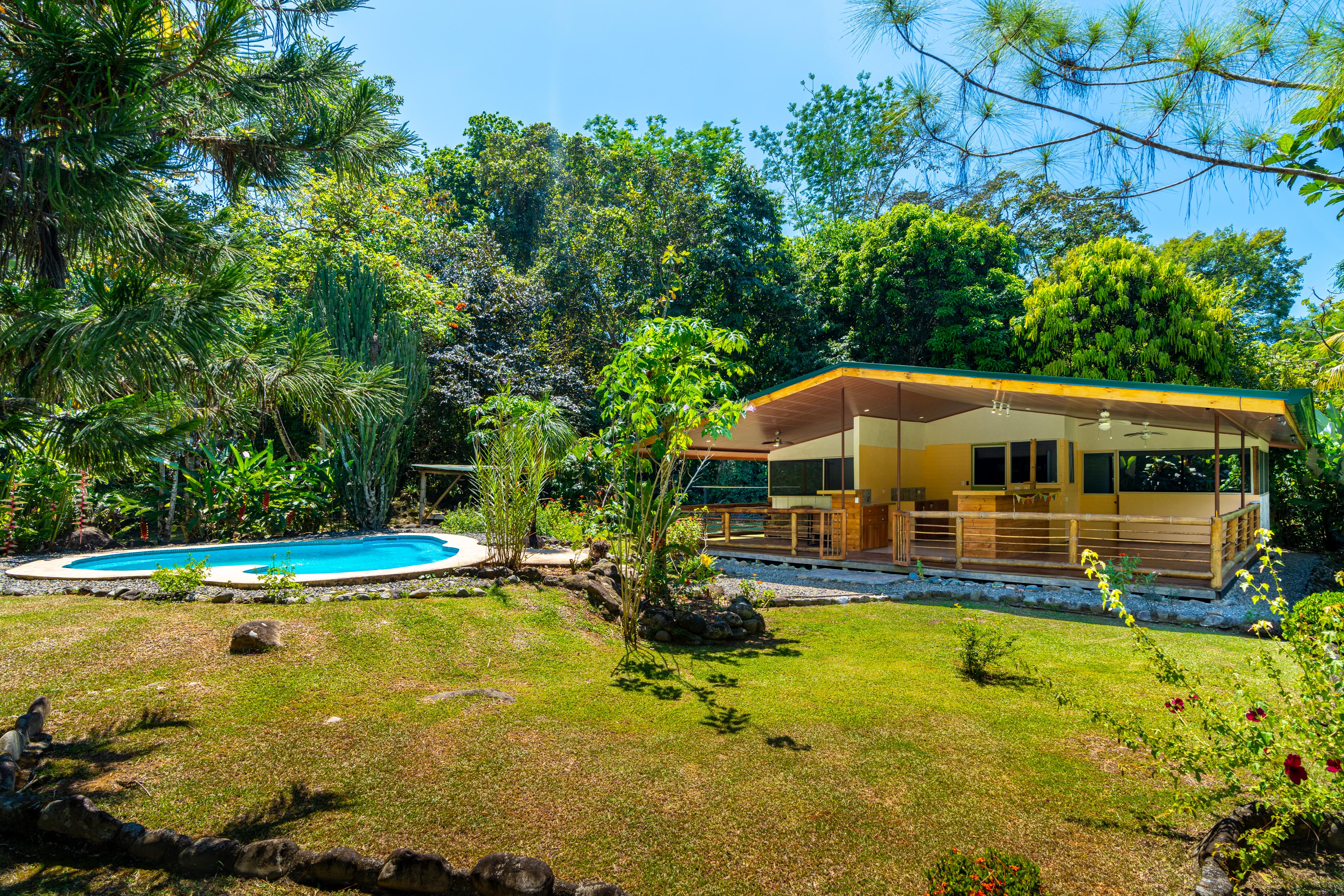 6 bed Single Family Homes For Sale in Ojochal, Puntarenas - thumb 25