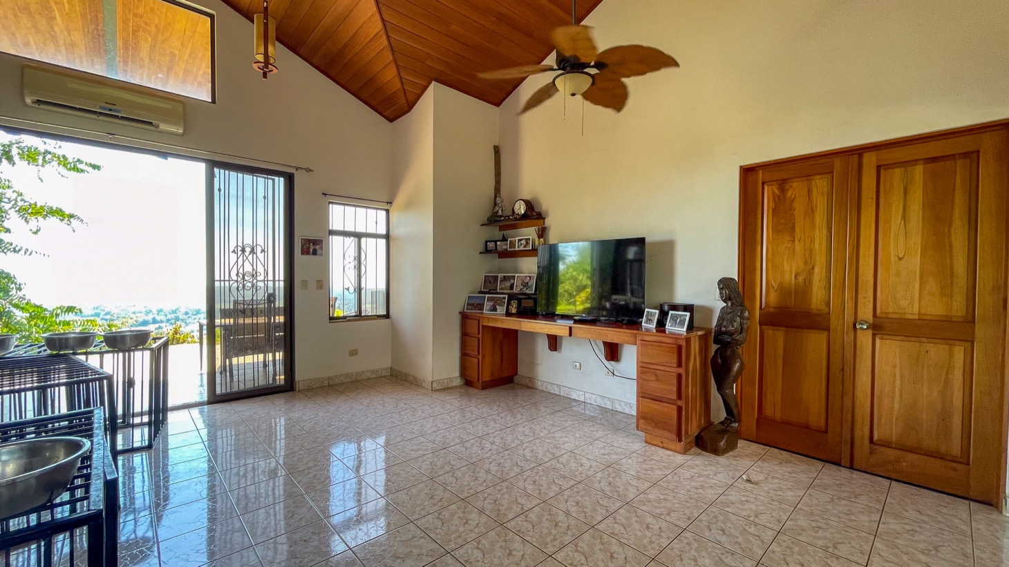 5 bed Single Family Homes For Sale in Ojochal, Puntarenas - thumb 17