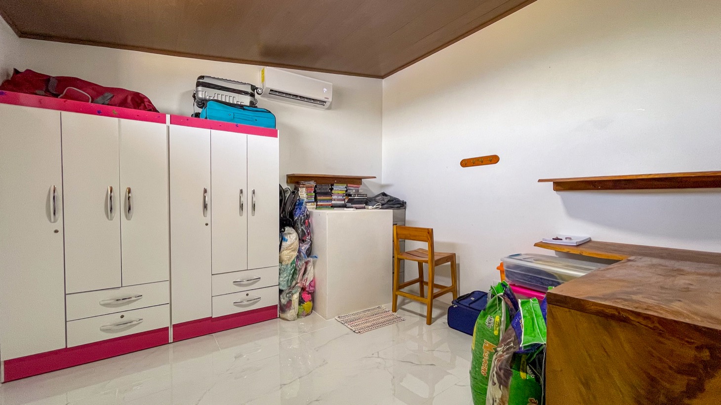 5 bed Single Family Homes For Sale in Ojochal, Puntarenas - thumb 20