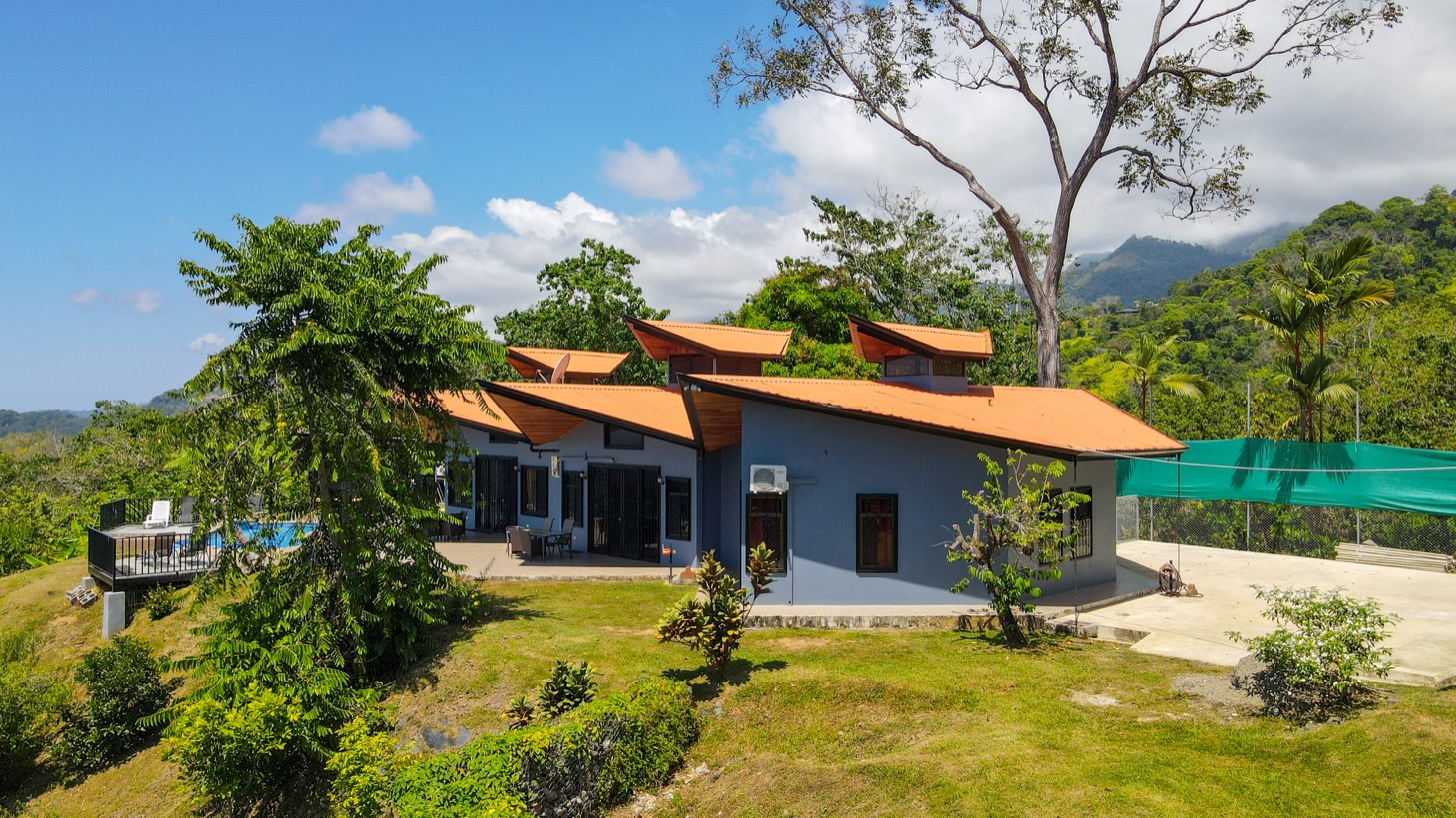 5 bed Single Family Homes For Sale in Ojochal, Puntarenas - thumb 8