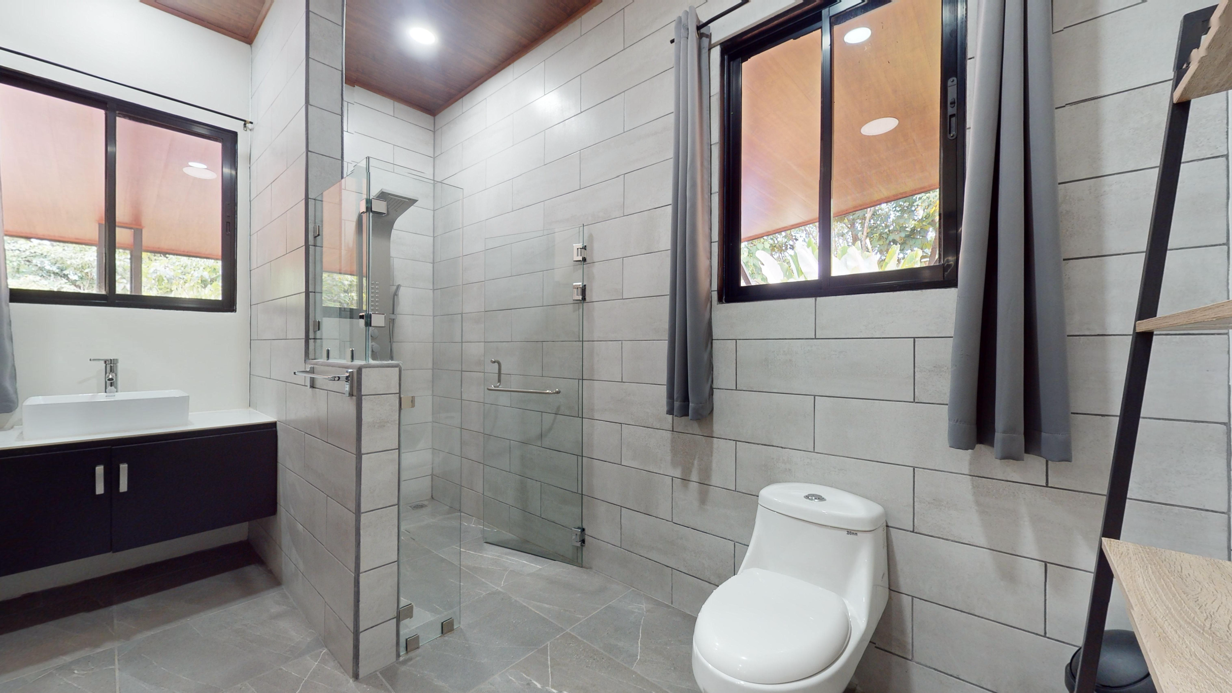 3 bed Single Family Homes For Sale in Ojochal, Puntarenas - thumb 30