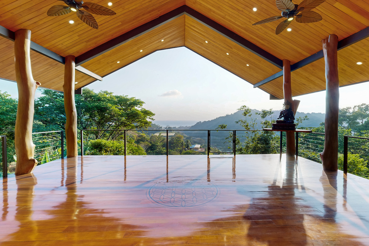 4 bed Single Family Homes For Sale in Dominical, Puntarenas - thumb 27