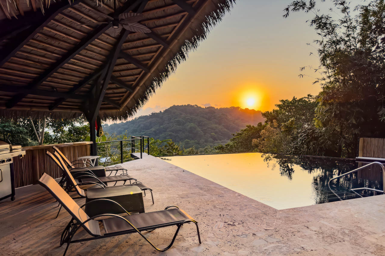 4 bed Single Family Homes For Sale in Dominical, Puntarenas - thumb 3