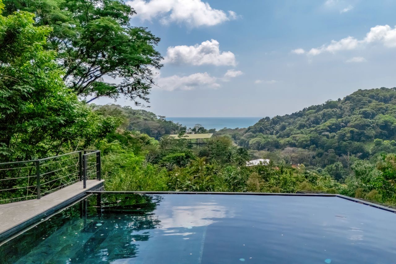 4 bed Single Family Homes For Sale in Dominical, Puntarenas - thumb 8